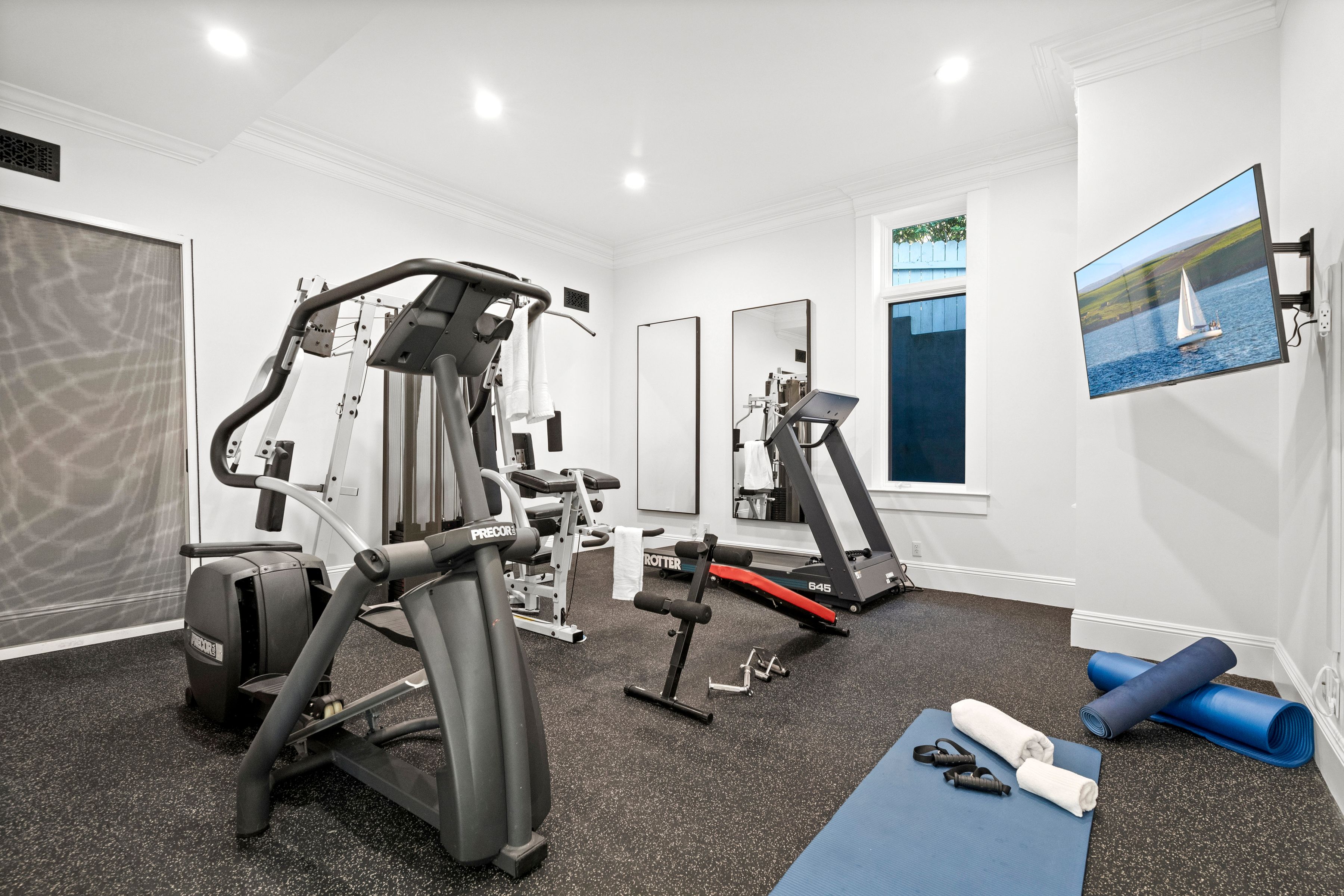  7335 Birdview Avenue - 物件實景