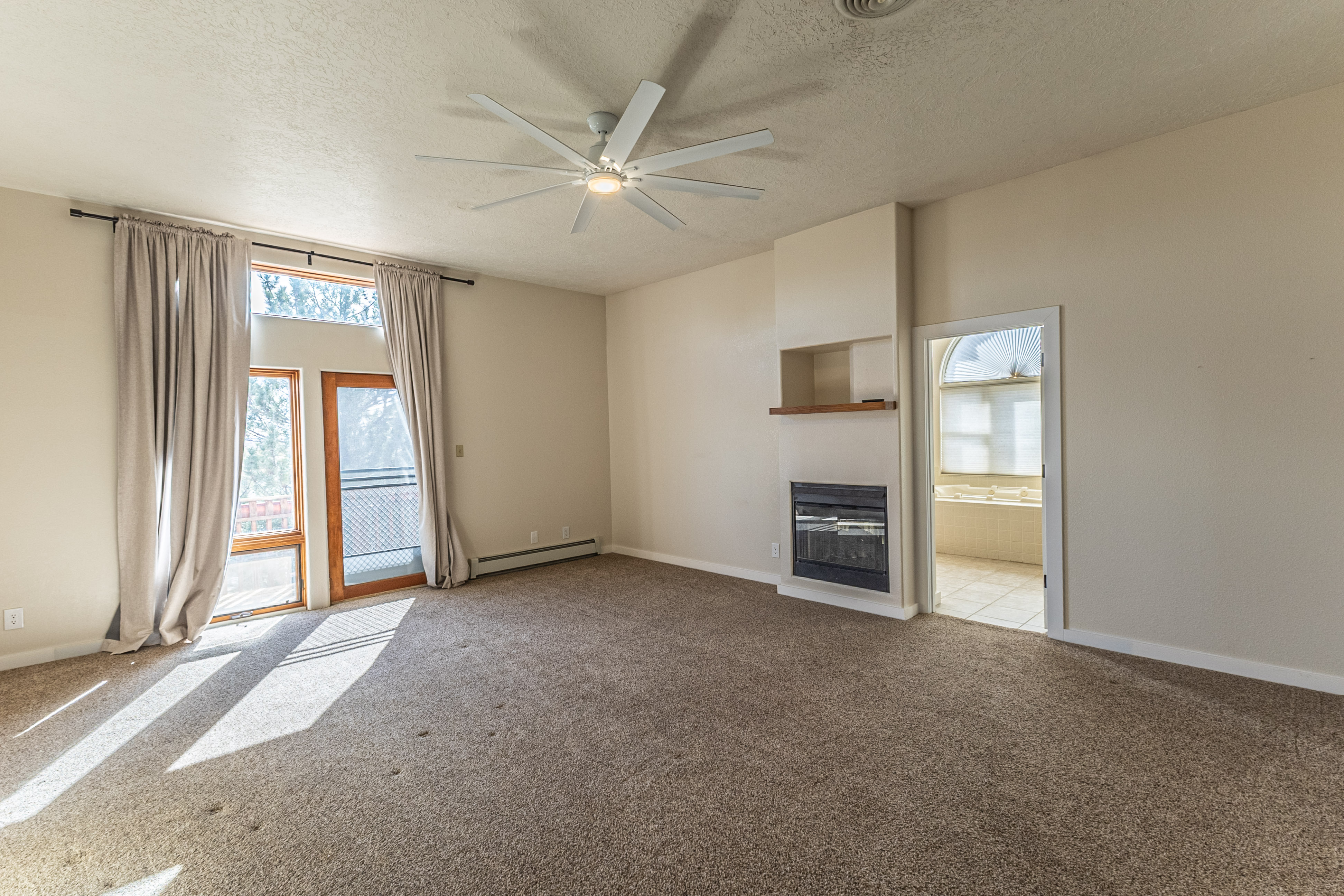 Farmington, New Mexico, 87402, United States, 4 Bedrooms Bedrooms, ,3 BathroomsBathrooms,Residential,For Sale,1995445