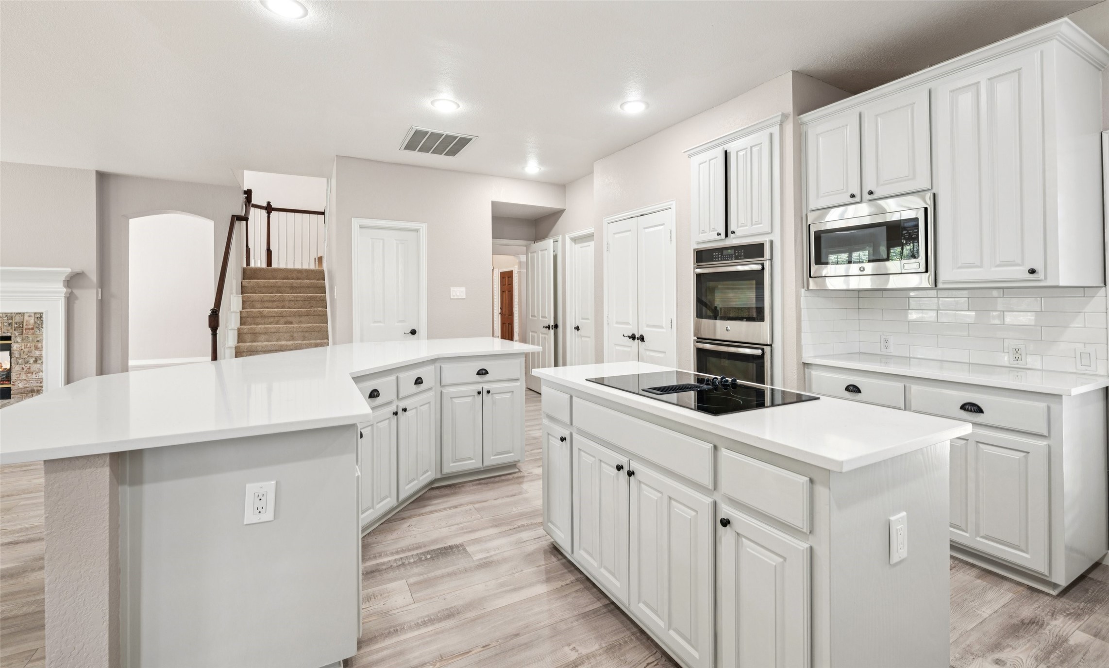 Southlake, Texas, 76092, United States, 4 Bedrooms Bedrooms, ,4 BathroomsBathrooms,Residential,For Sale,1883511