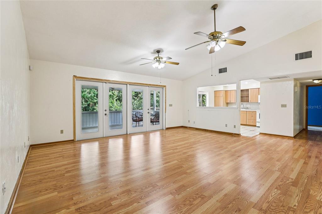 Port Orange, Florida, 32127, United States, 5 Bedrooms Bedrooms, ,4 BathroomsBathrooms,Residential,For Sale,1857697
