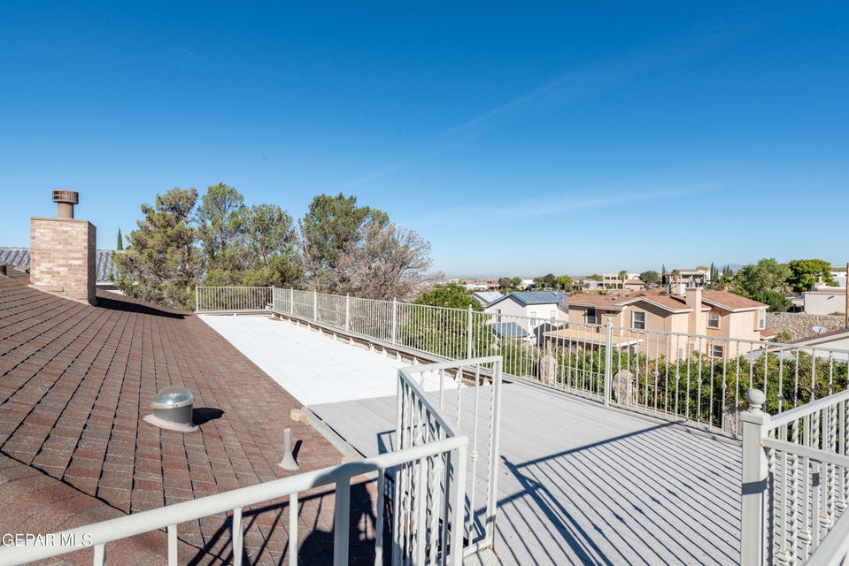 El Paso, Texas, 79912, United States, 4 Bedrooms Bedrooms, ,3 BathroomsBathrooms,Residential,For Sale,1988584