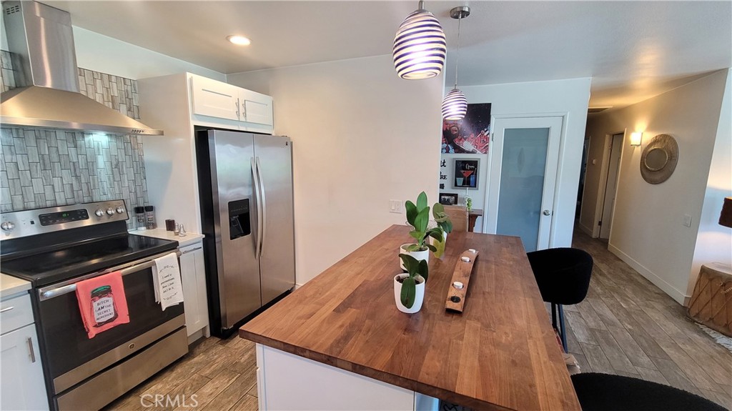 Palm Desert, California, 92211, United States, 3 Bedrooms Bedrooms, ,2 BathroomsBathrooms,Residential,For Sale,1907302