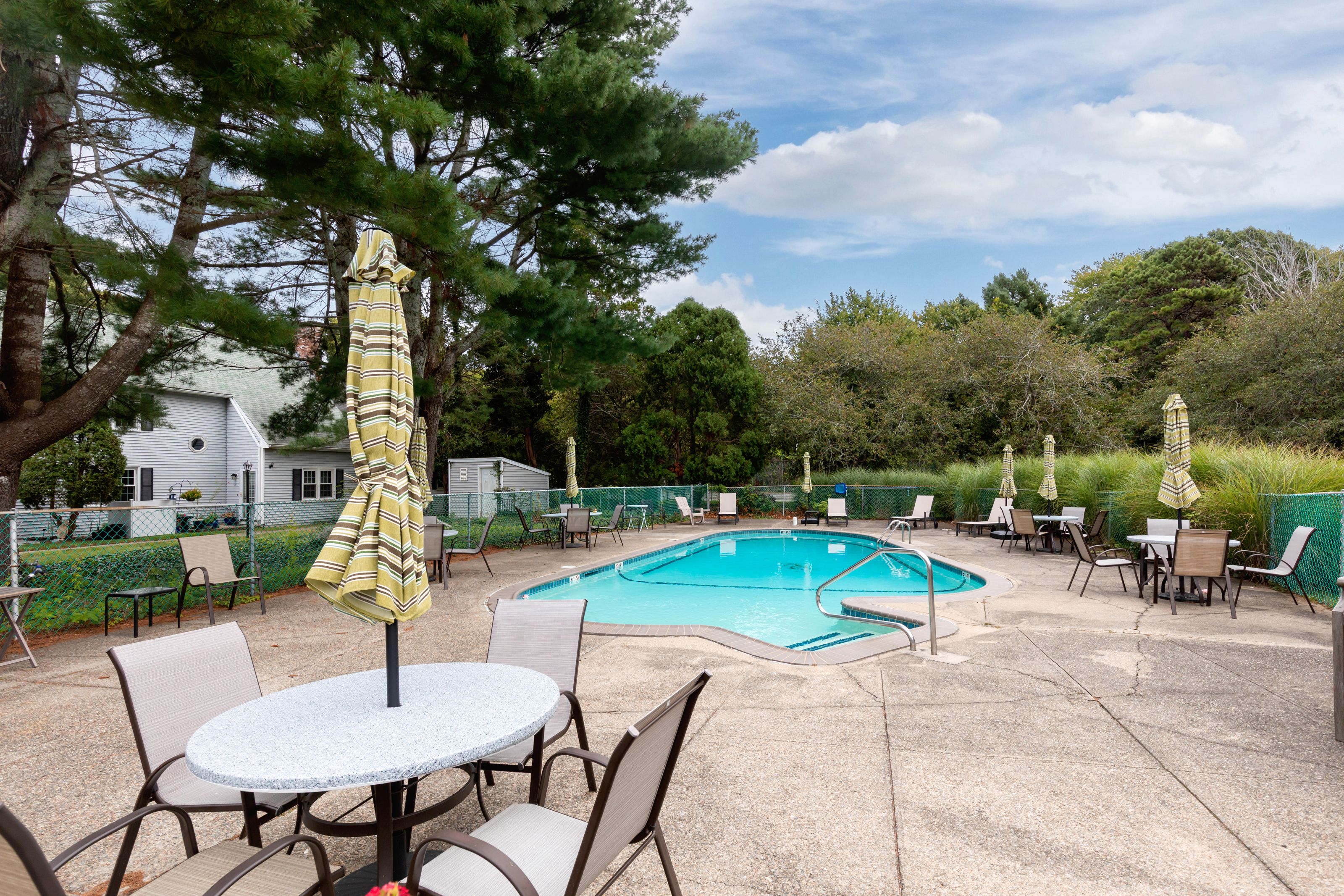  12 State Road, Unit 2E, Plymouth, MA, 02360 - 物件實景