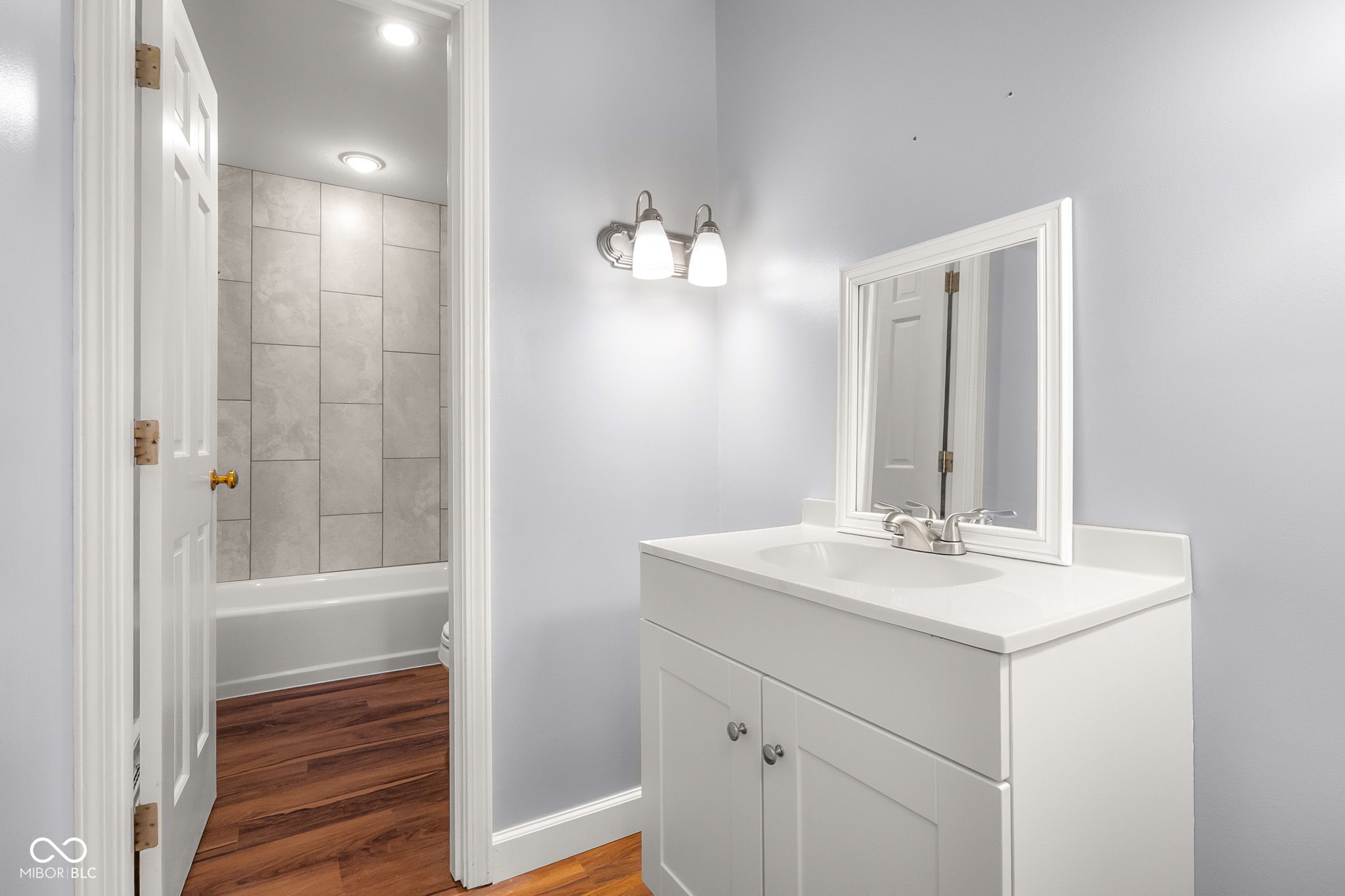 Columbus, Indiana, 47201, United States, 5 Bedrooms Bedrooms, ,6 BathroomsBathrooms,Residential,For Sale,1982008