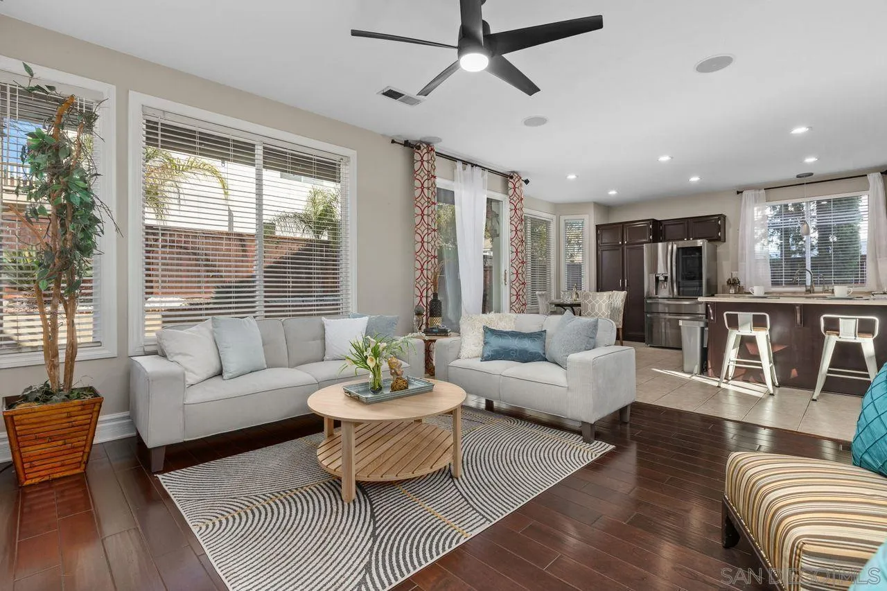 Escondido, California, 92026, United States, 3 Bedrooms Bedrooms, ,3 BathroomsBathrooms,Residential,For Sale,2003359