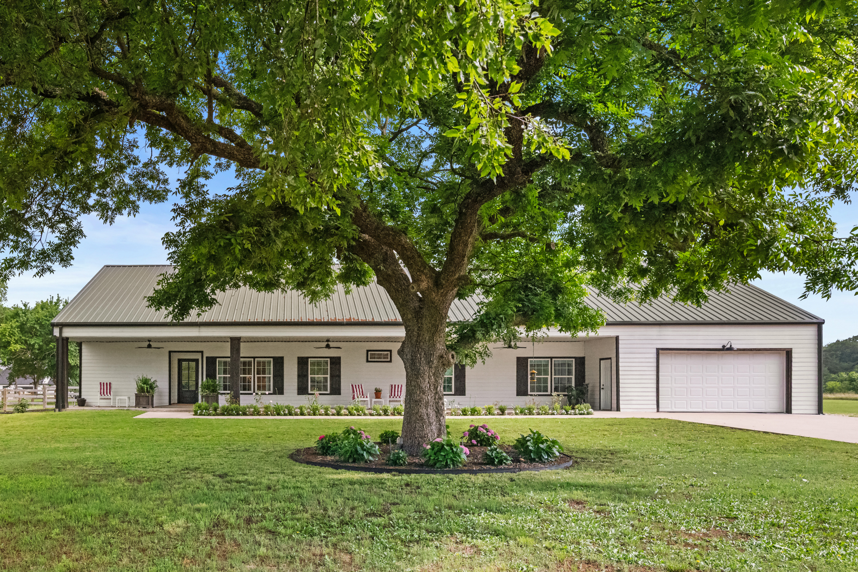 Caddo Mills, Texas, 75135, United States, 4 Bedrooms Bedrooms, ,3 BathroomsBathrooms,Residential,For Sale,1915127