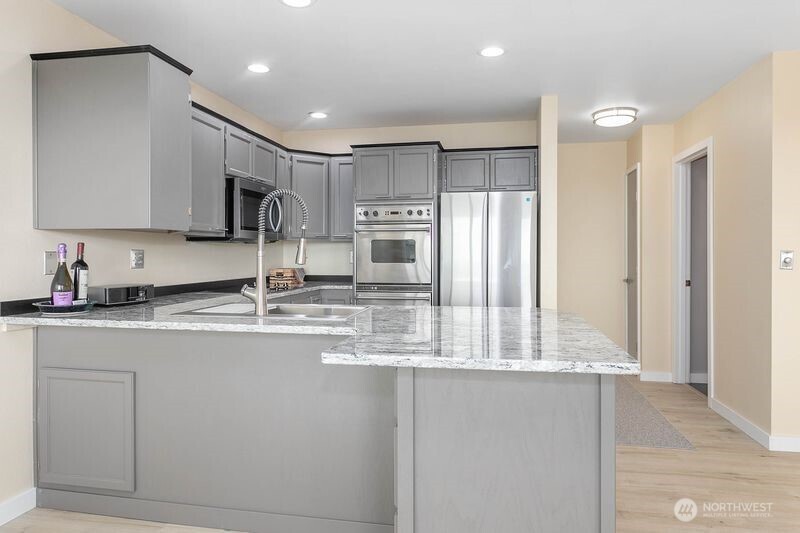 Blaine, Washington, 98230, United States, 2 Bedrooms Bedrooms, ,2 BathroomsBathrooms,Residential,For Sale,1896205