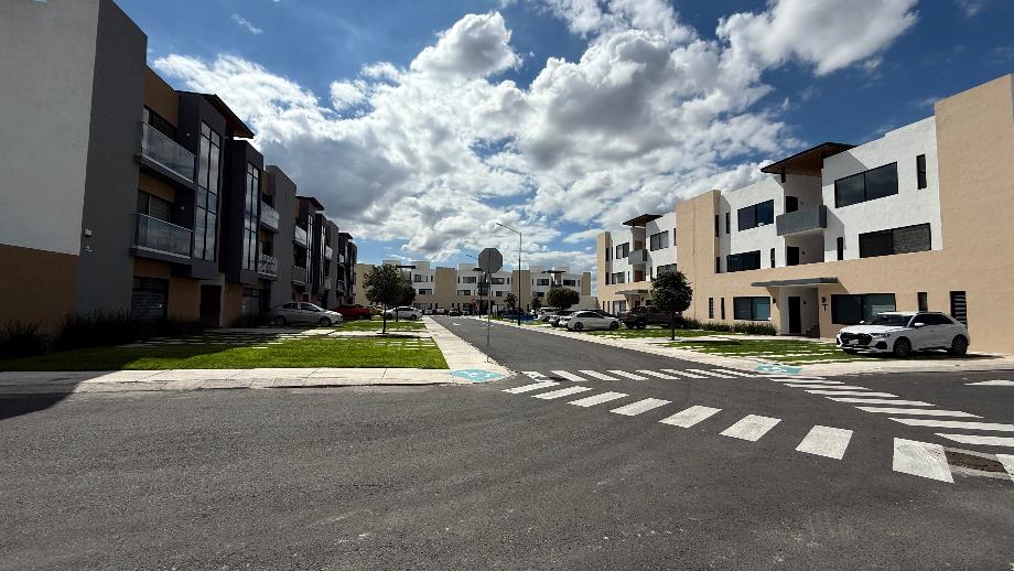 Corregidora, Querétaro, 76910, Mexico, 2 Bedrooms Bedrooms, ,3 BathroomsBathrooms,Residential,For Sale,1966933