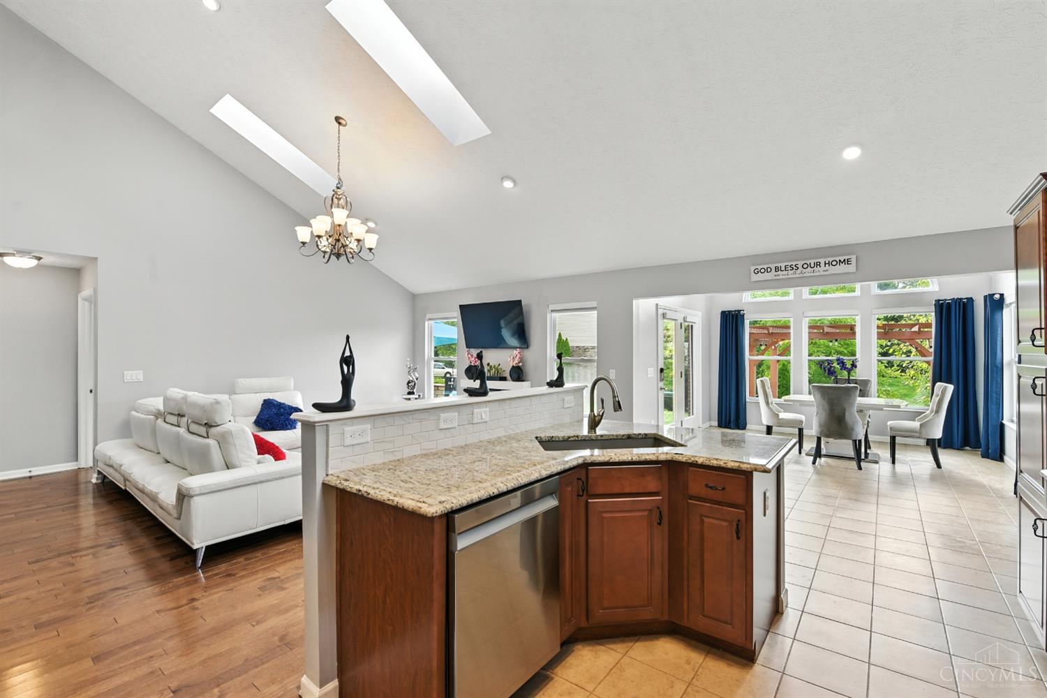 Liberty Twp, Ohio, 45011, United States, 3 Bedrooms Bedrooms, ,4 BathroomsBathrooms,Residential,For Sale,1916955