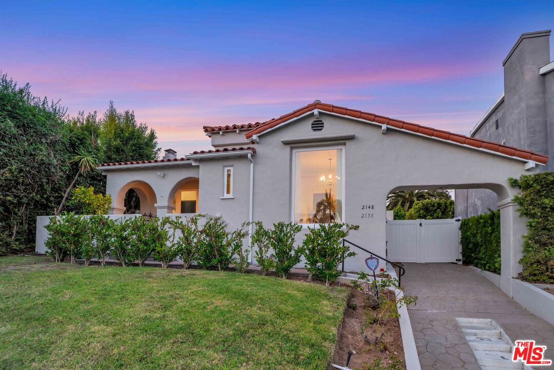 Los Angeles, California, 90025, United States, 5 Bedrooms Bedrooms, ,4 BathroomsBathrooms,Residential,For Sale,1934353