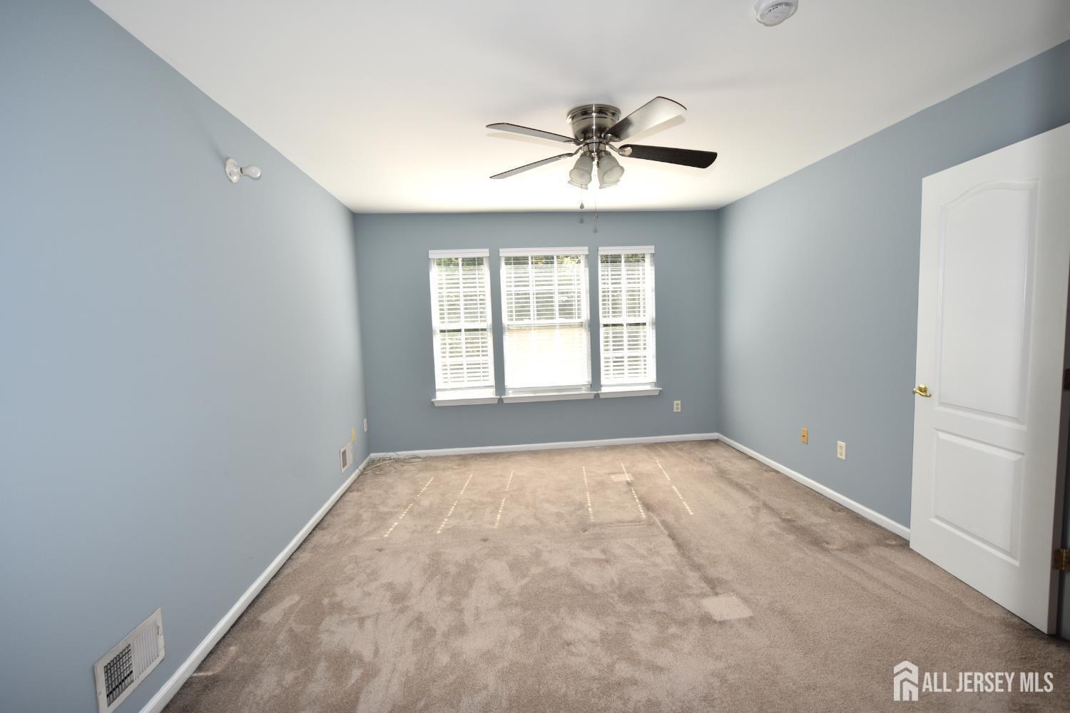 North Brunswick, New Jersey, 08902, United States, 3 Bedrooms Bedrooms, ,3 BathroomsBathrooms,Residential,For Sale,1992590