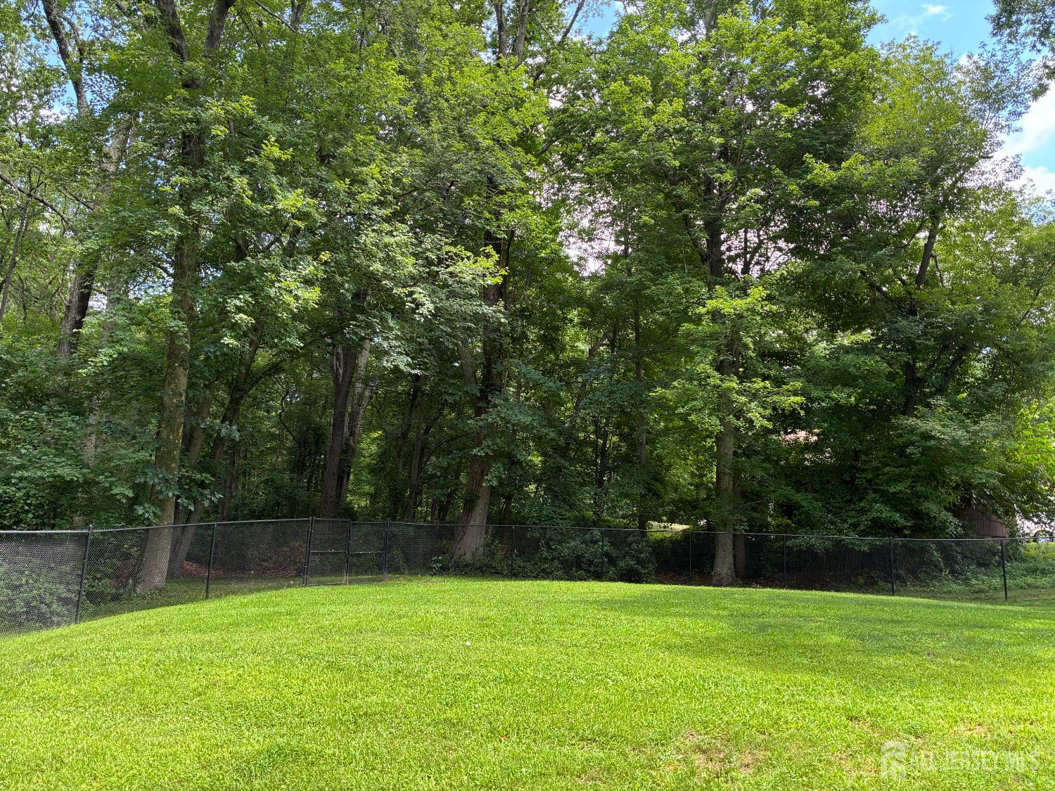 Monroe, New Jersey, 08831, United States, 5 Bedrooms Bedrooms, ,3 BathroomsBathrooms,Residential,For Sale,1988562