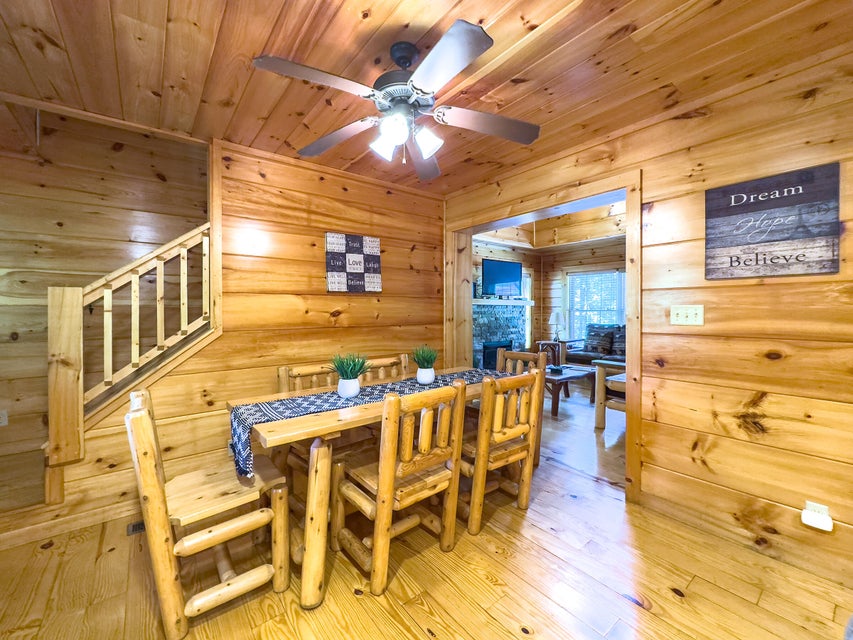 Sevierville, Tennessee, 37876, United States, 13 Bedrooms Bedrooms, ,14 BathroomsBathrooms,Residential,For Sale,1974606