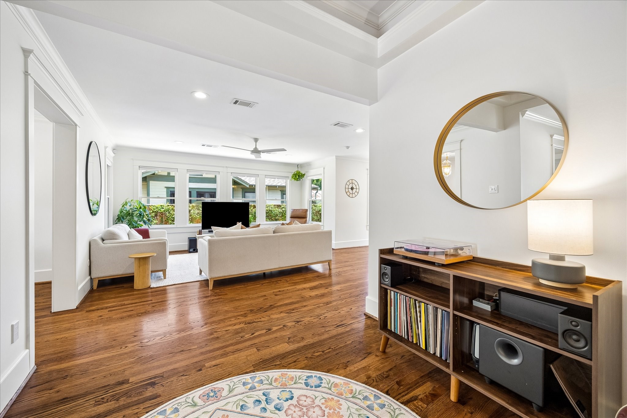  816 W Cottage Street - 物件實景
