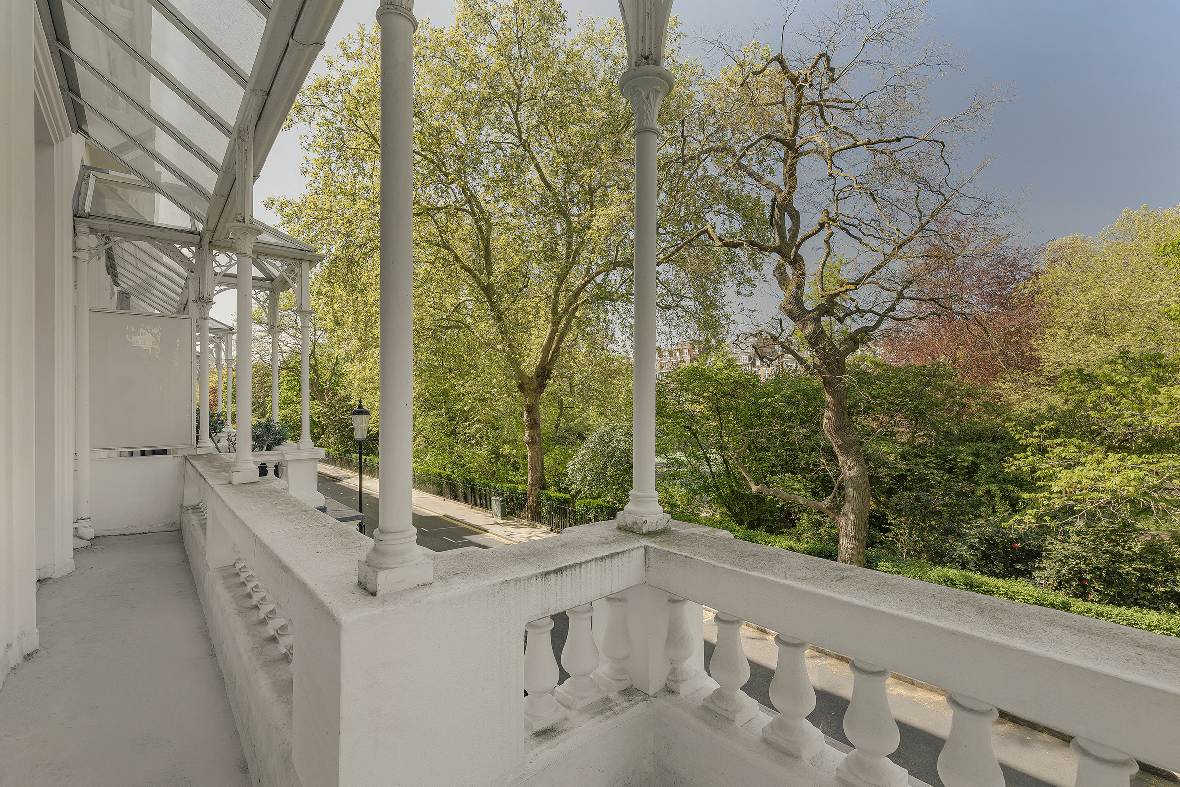  A Grade II Listed Townhouse Overlooking the communal gardens of Cadogan Place - 物件實景