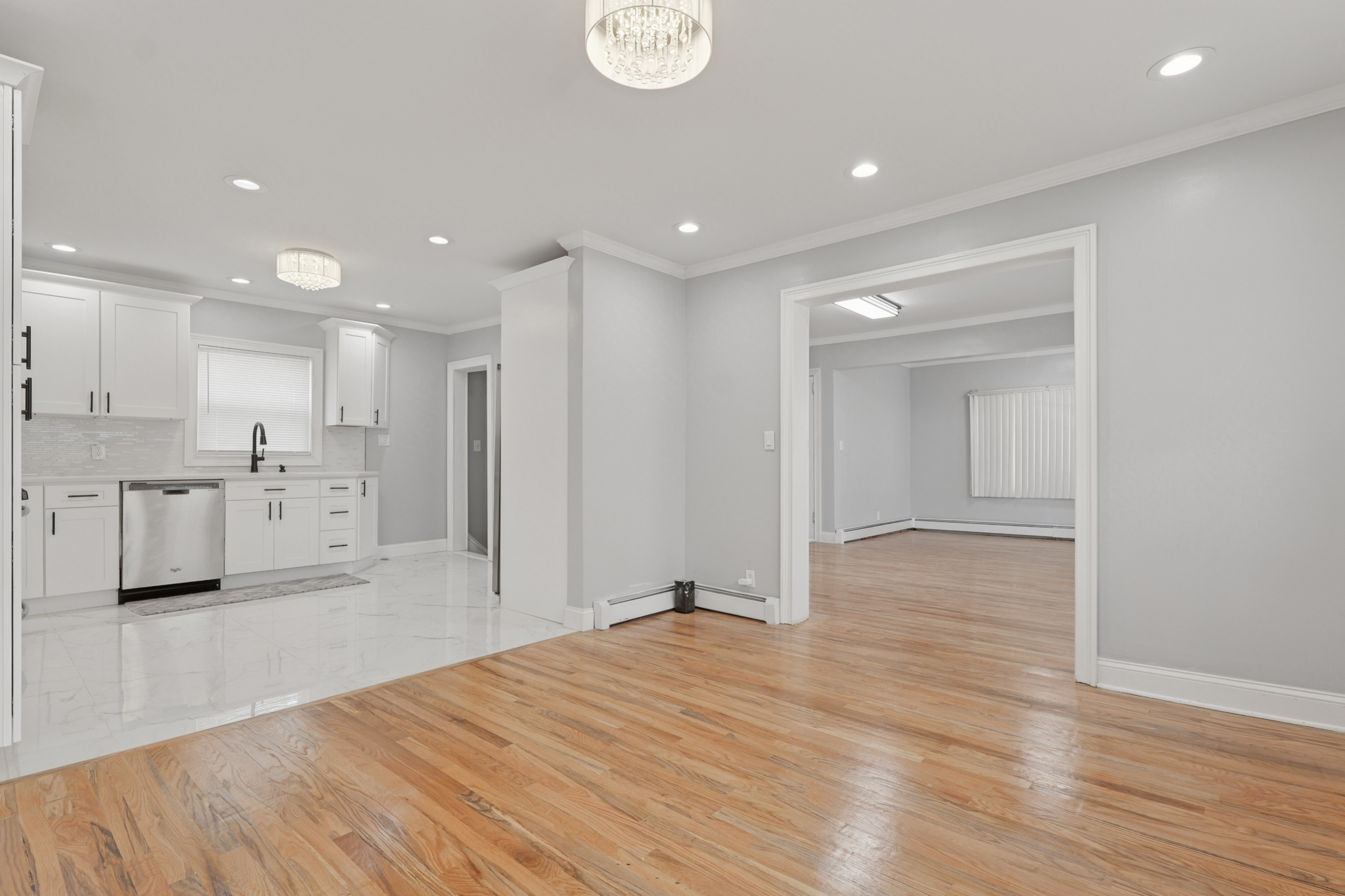 Maplewood, New Jersey, 07040, United States, 4 Bedrooms Bedrooms, ,5 BathroomsBathrooms,Residential,For Sale,1976450