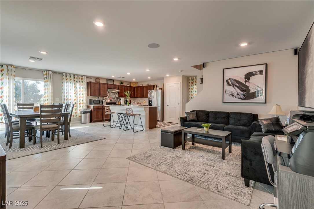 North Las Vegas, Nevada, 89086, United States, 4 Bedrooms Bedrooms, ,3 BathroomsBathrooms,Residential,For Sale,1955450