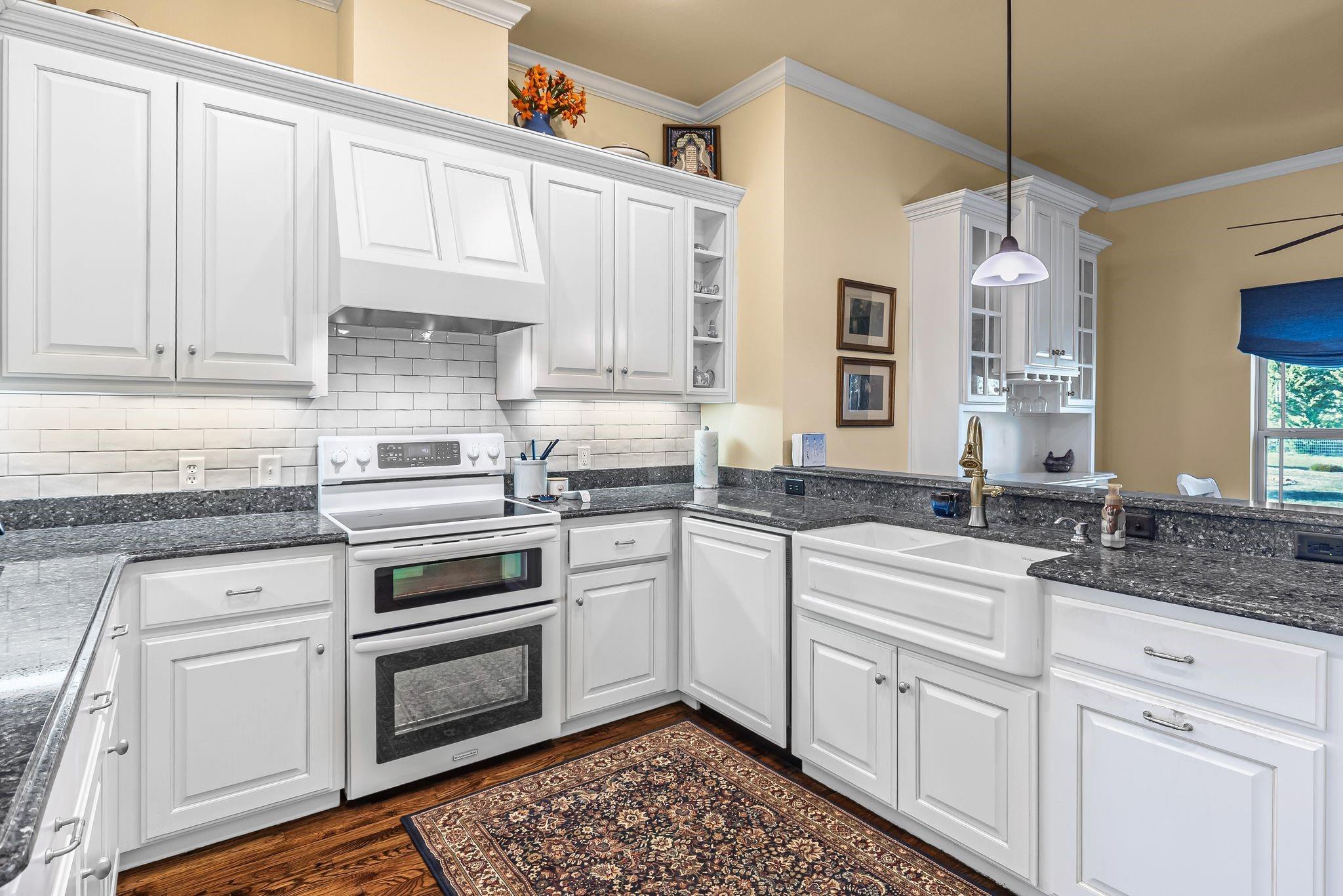 Caddo Mills, Texas, 75135, United States, 4 Bedrooms Bedrooms, ,5 BathroomsBathrooms,Residential,For Sale,1984290