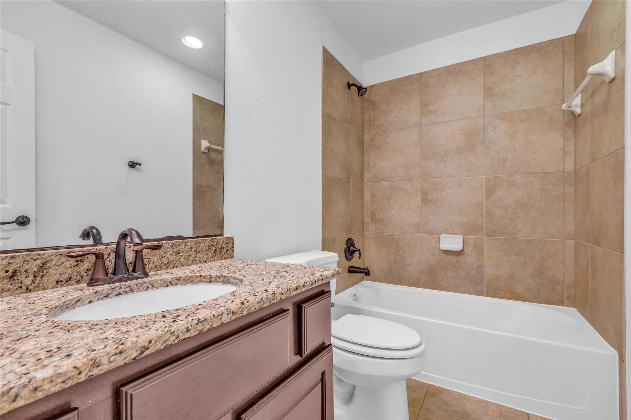 Houston, Texas, 77044, United States, 5 Bedrooms Bedrooms, ,4 BathroomsBathrooms,Residential,For Sale,1927228