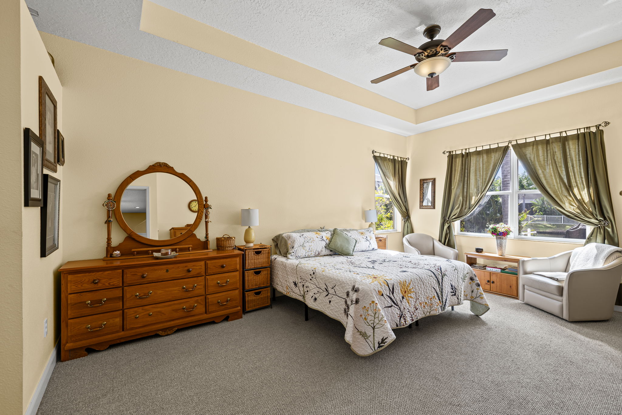 Land O Lakes, Florida, 34638, United States, 4 Bedrooms Bedrooms, ,4 BathroomsBathrooms,Residential,For Sale,1973686