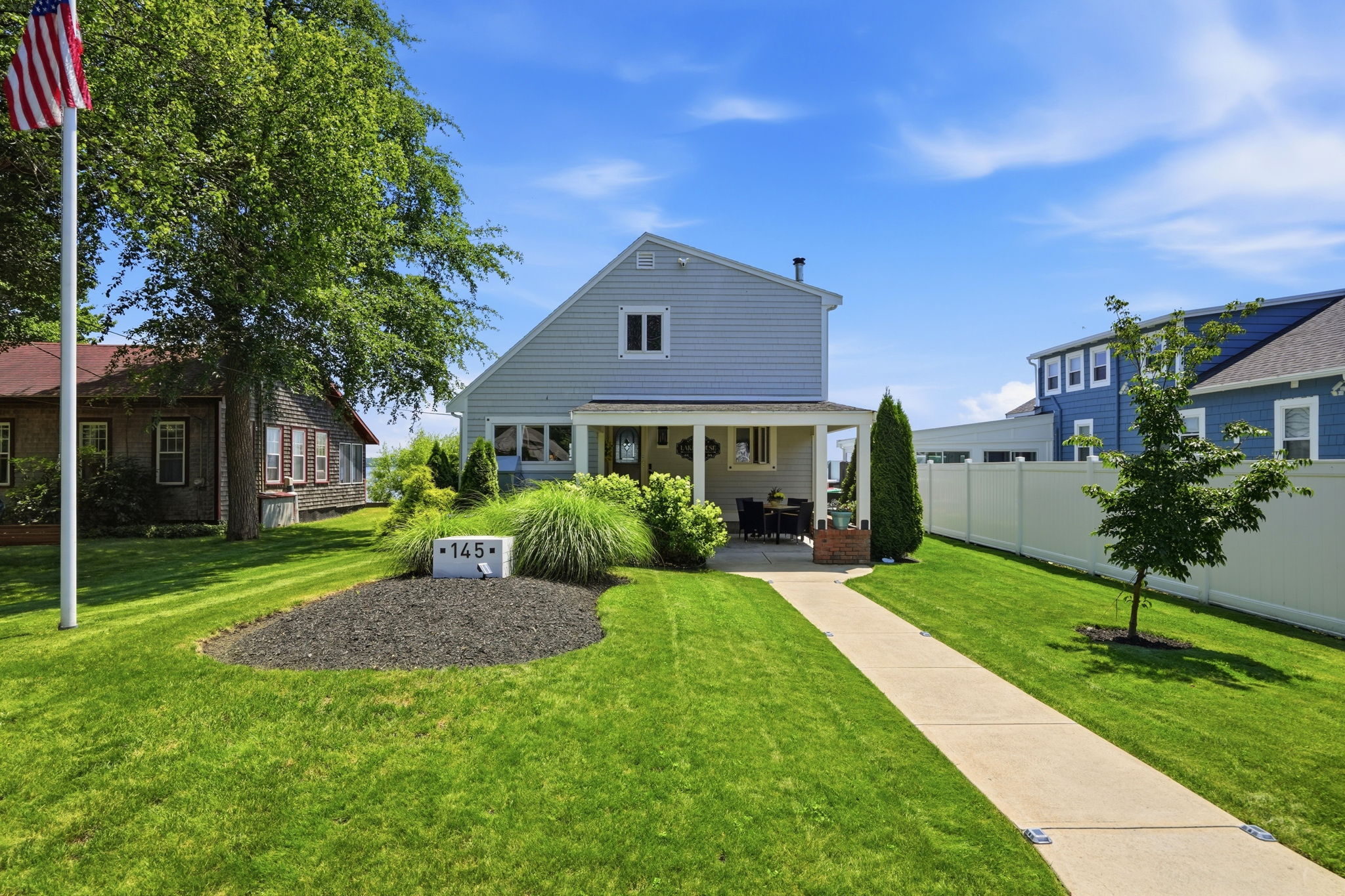  145 Staples Shore Rd, Lakeville - 物件實景