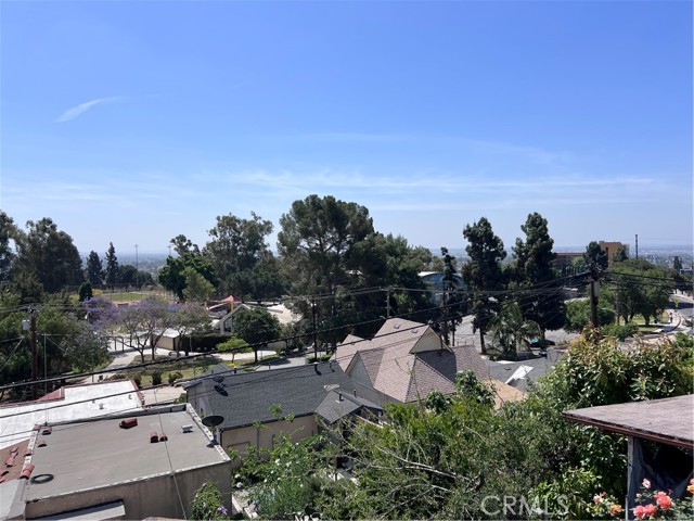 Los Angeles, California, 90063, United States, 5 Bedrooms Bedrooms, ,Residential,For Sale,1923113