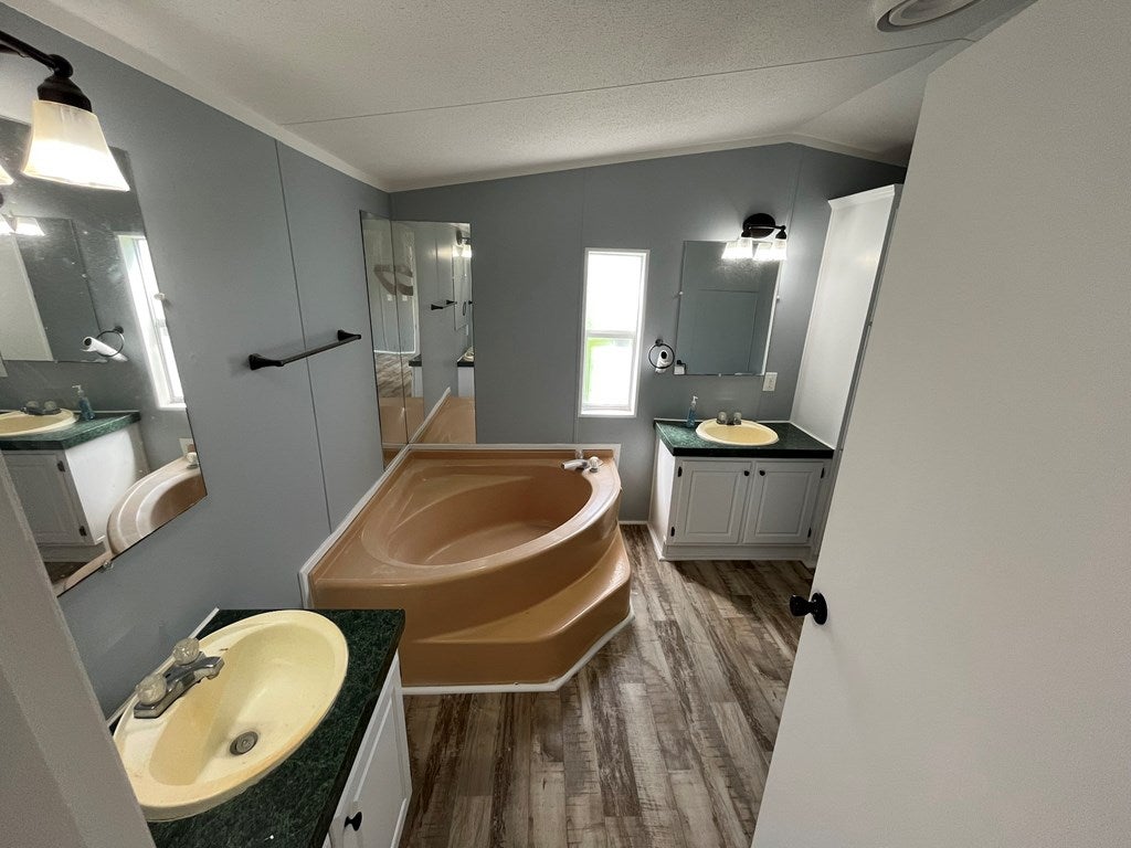 Ray City, Georgia, 31645, United States, ,Residential,For Sale,1991935