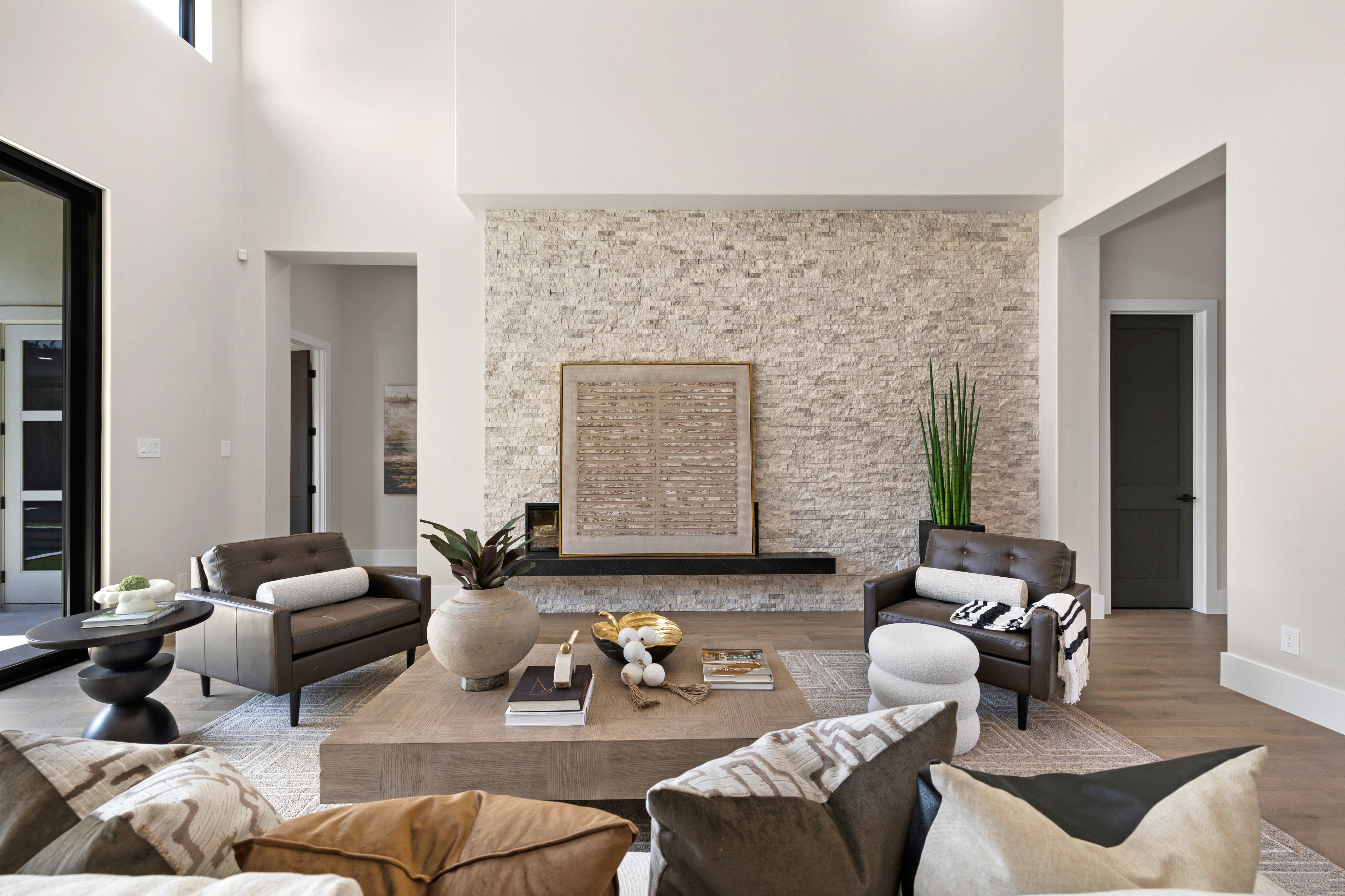  Architecturally Refined New Construction in Prestigious The Dominion - 物件實景