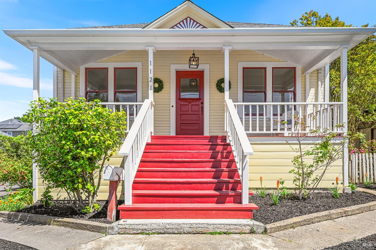 Petaluma, California, 94952, United States, 4 Bedrooms Bedrooms, ,2 BathroomsBathrooms,Residential,For Sale,2048803