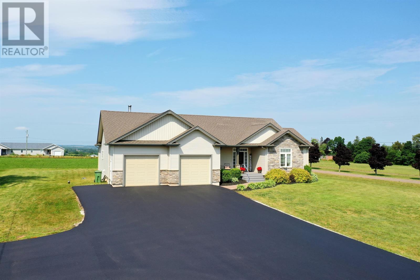 WINSLOE SOUTH, Prince Edward Island, C1E 2Y2, CA, 5 Bedrooms Bedrooms, ,3 BathroomsBathrooms,Residential,For Sale,1875510