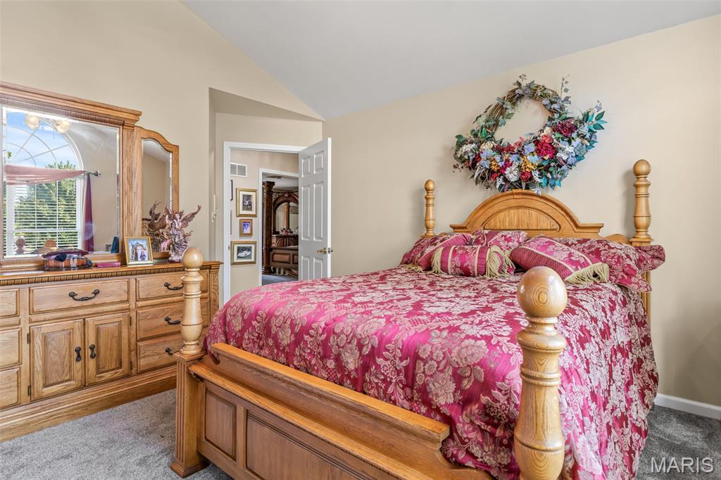 Farmington, Missouri, 63640, United States, 3 Bedrooms Bedrooms, ,3 BathroomsBathrooms,Residential,For Sale,1942281