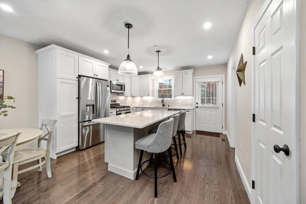 Pembroke, Massachusetts, 02359, United States, 2 Bedrooms Bedrooms, ,2 BathroomsBathrooms,Residential,For Sale,1992078