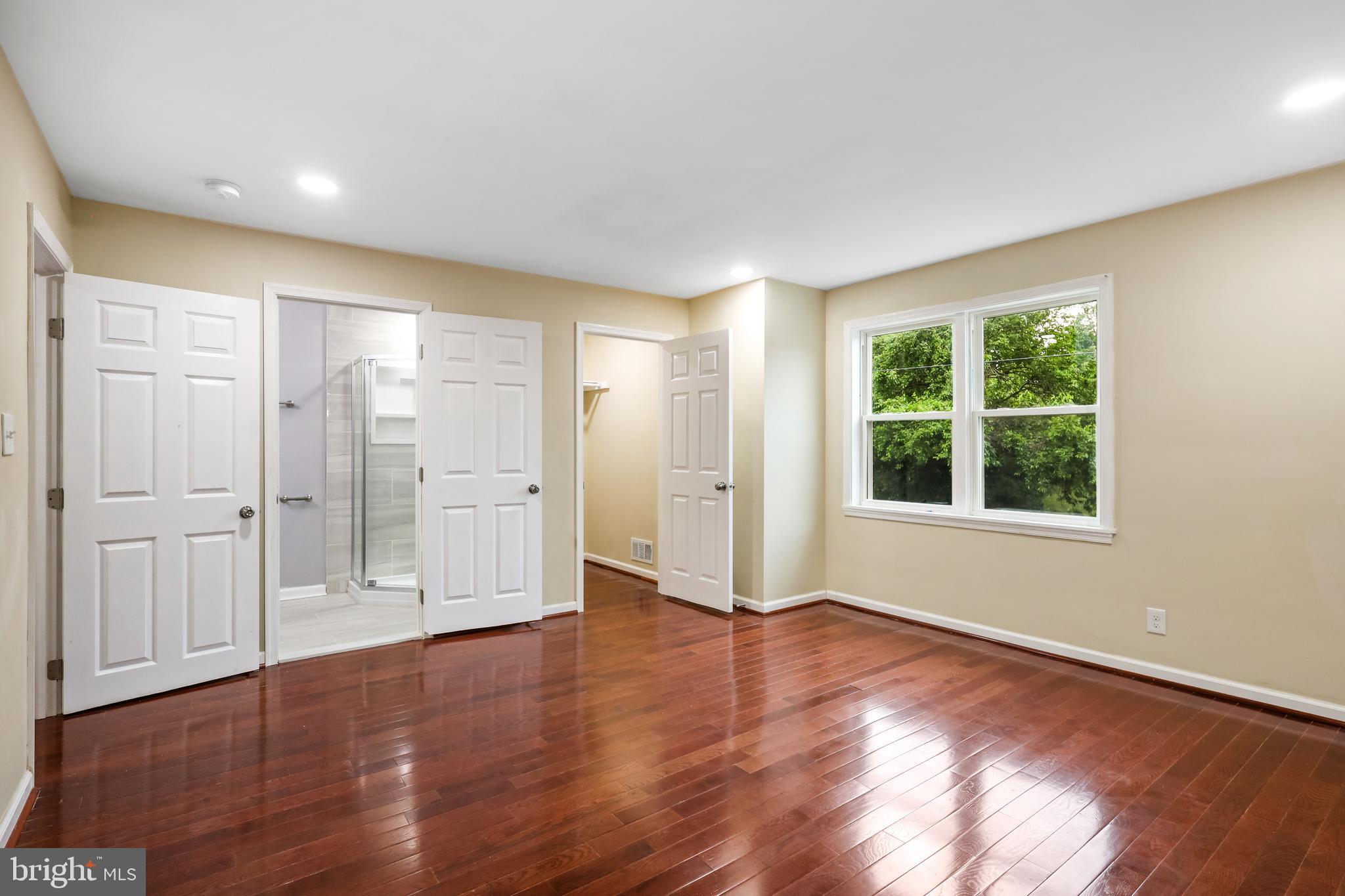 Glen Burnie, Maryland, 21061, United States, 4 Bedrooms Bedrooms, ,4 BathroomsBathrooms,Residential,For Sale,1900574