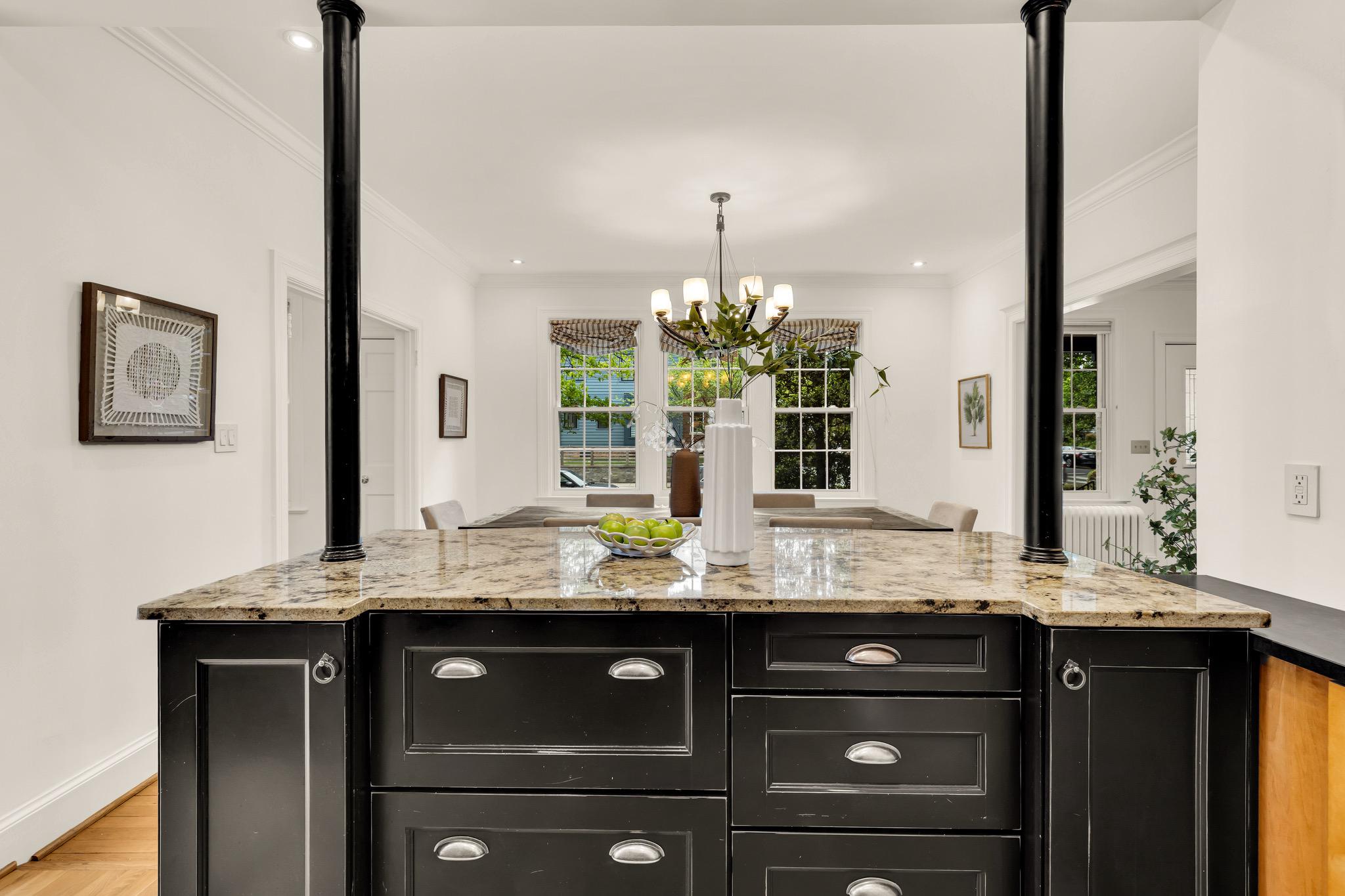  3737 Van Ness Street NW, Washington, DC, 20016 - 物件實景