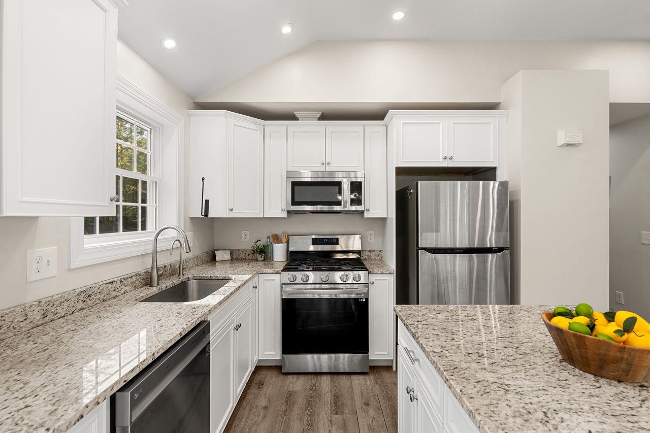 Mont Vernon, New Hampshire, 03057, United States, 3 Bedrooms Bedrooms, ,1 BathroomBathrooms,Residential,For Sale,1998369