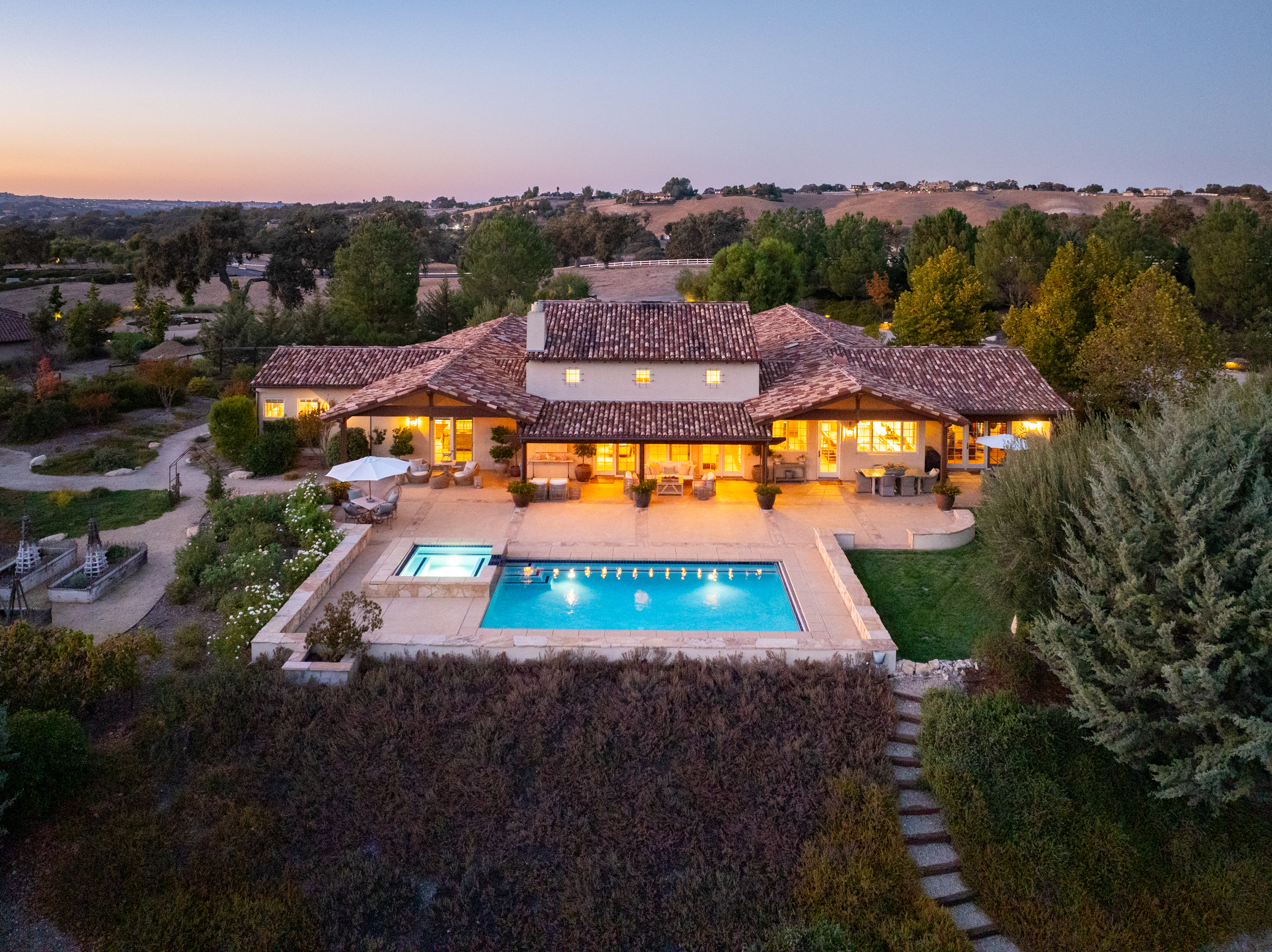  2325 Warm Springs Lane - 物件實景