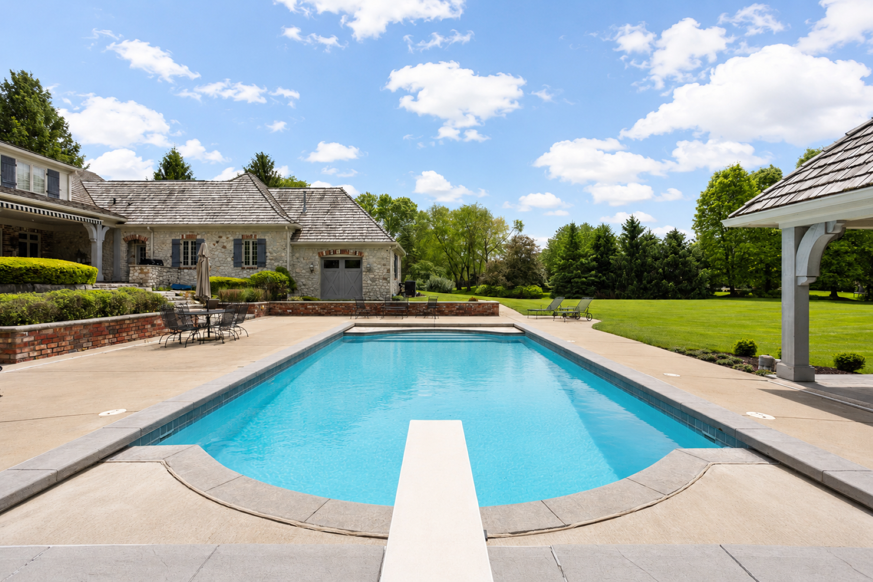  Signature Estate Set on More than 2 Acres in Desirable Zionsville Neighborhood - 物件實景