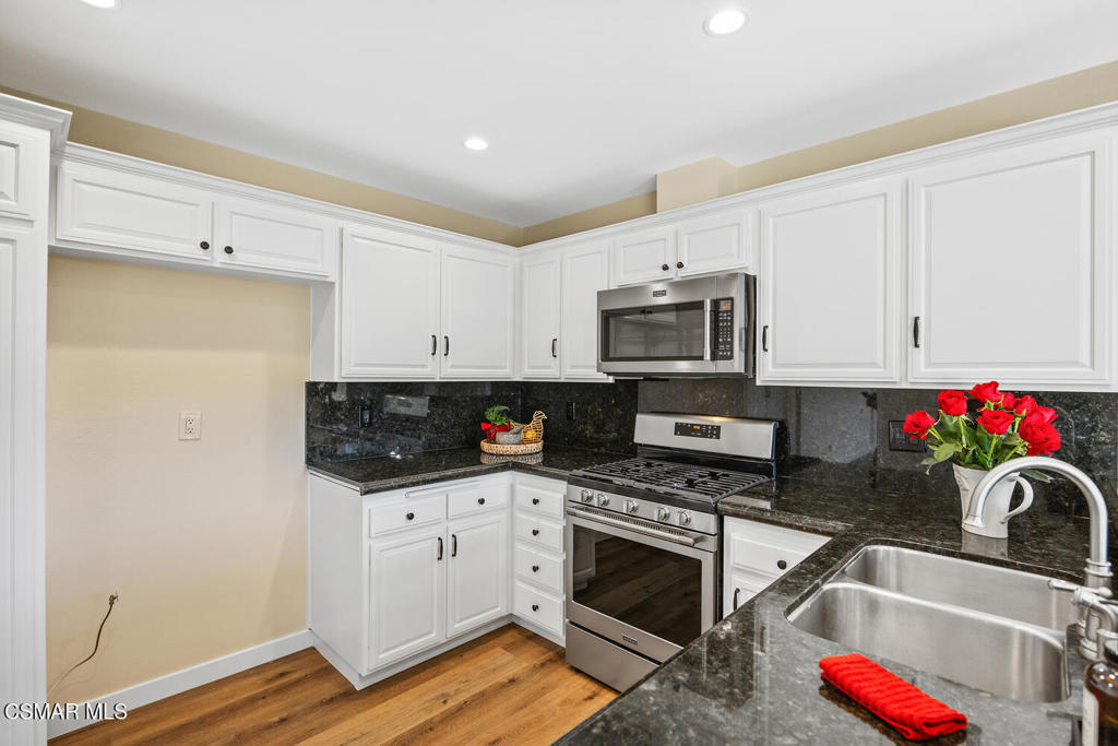 Westlake Village, California, 91361, United States, 3 Bedrooms Bedrooms, ,2 BathroomsBathrooms,Residential,For Sale,1989319