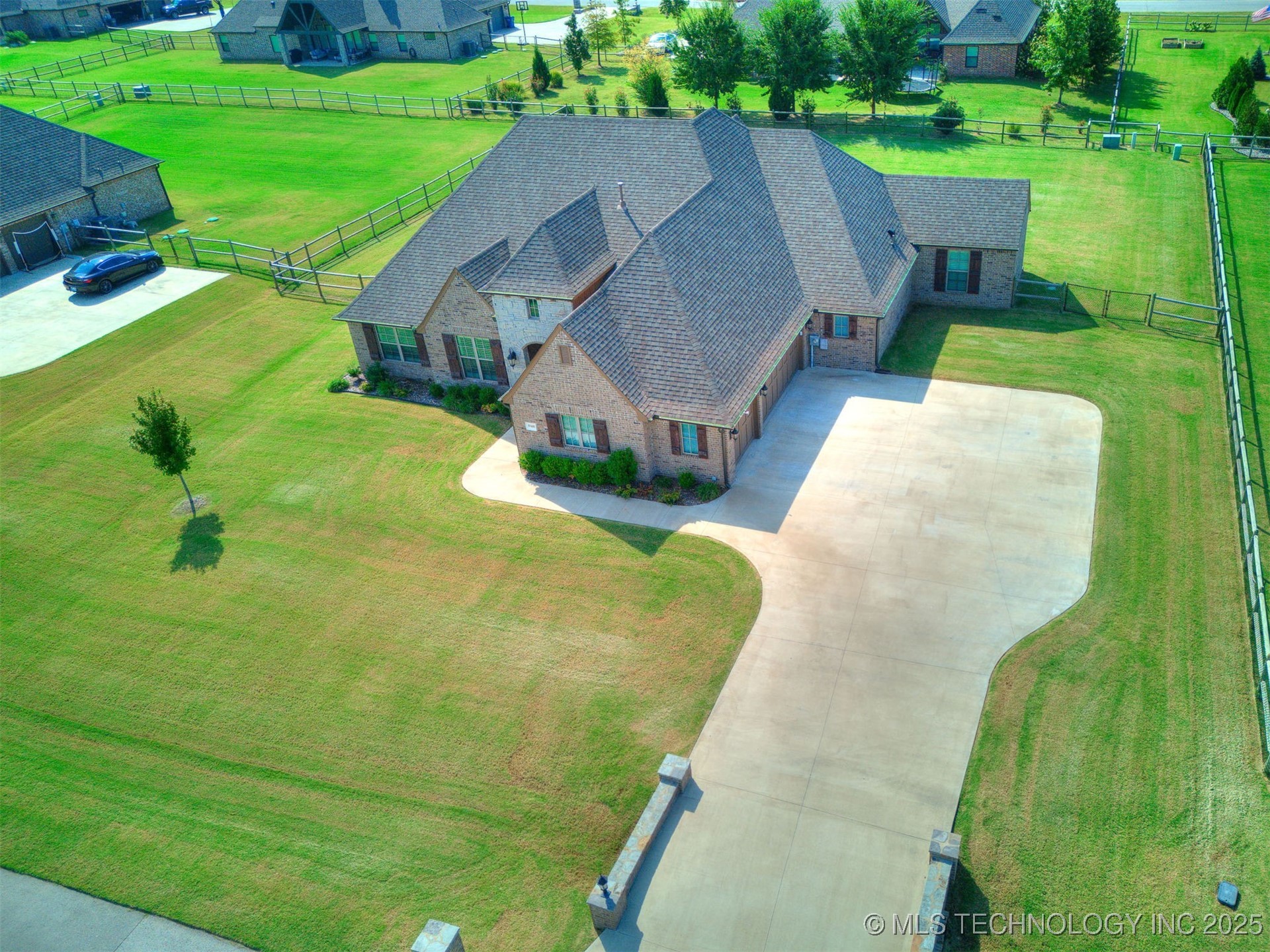 Owasso, Oklahoma, 74055, United States, 4 Bedrooms Bedrooms, ,3 BathroomsBathrooms,Residential,For Sale,1951172