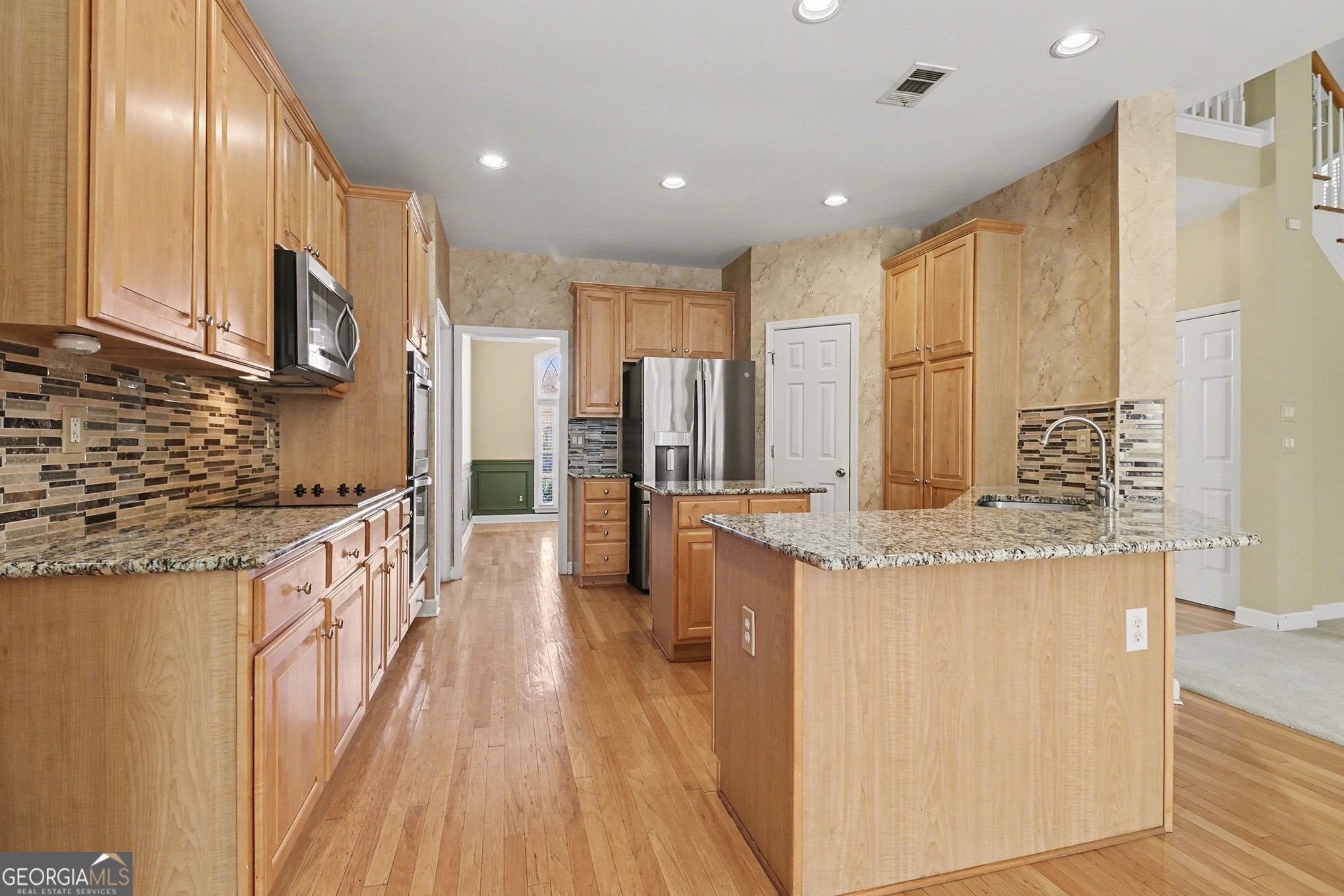 Marietta, Georgia, 30067, United States, 5 Bedrooms Bedrooms, ,3 BathroomsBathrooms,Residential,For Sale,2013390