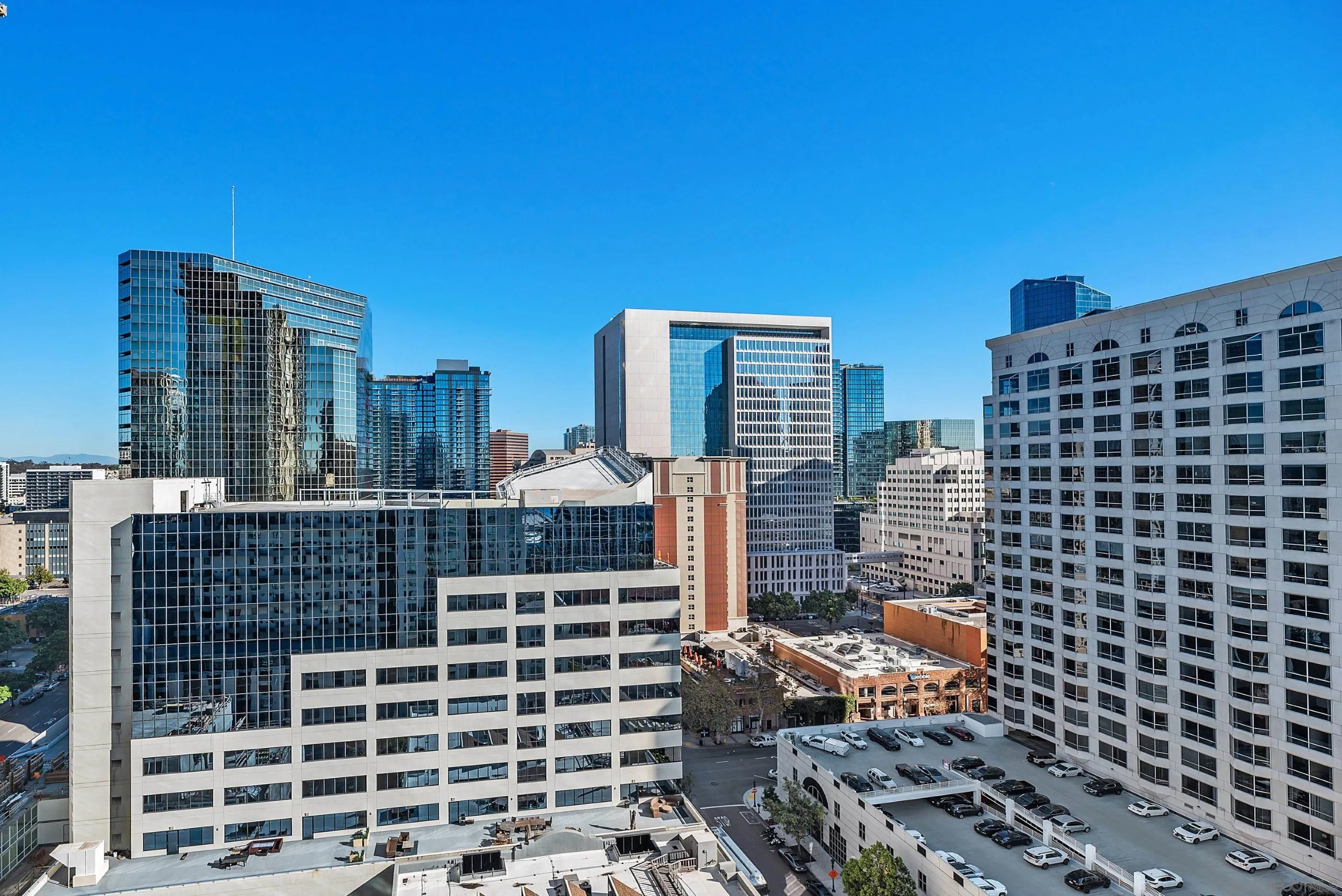 San Diego, California, 92101, United States, 1 Bedroom Bedrooms, ,1 BathroomBathrooms,Residential,For Sale,1999122