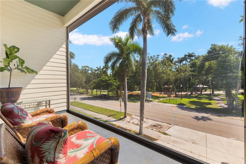 Fort Myers, Florida, 33901, United States, 5 Bedrooms Bedrooms, ,4 BathroomsBathrooms,Residential,For Sale,1687446