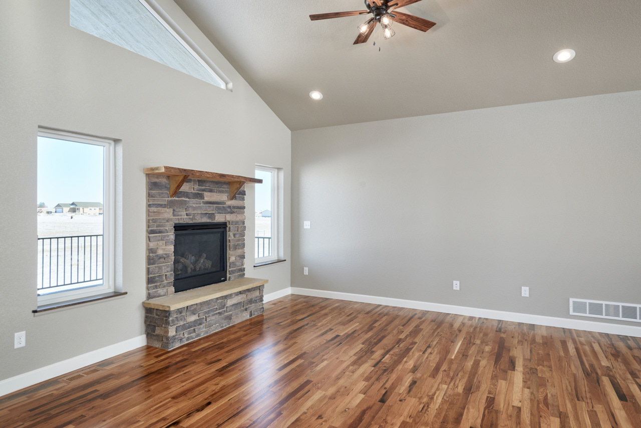 Cheyenne, Wyoming, 82009, United States, 3 Bedrooms Bedrooms, ,2 BathroomsBathrooms,Residential,For Sale,1982343