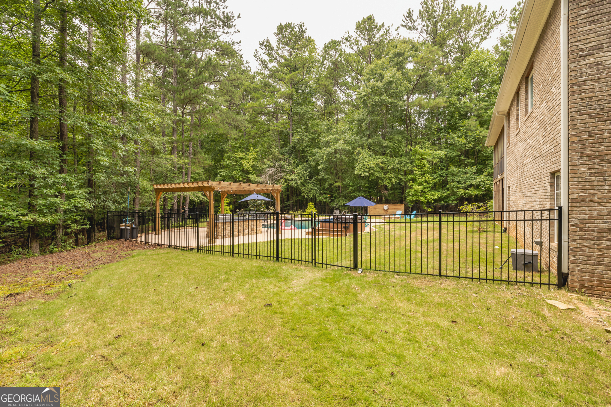 Newnan, Georgia, 30263, United States, 4 Bedrooms Bedrooms, ,5 BathroomsBathrooms,Residential,For Sale,1932602