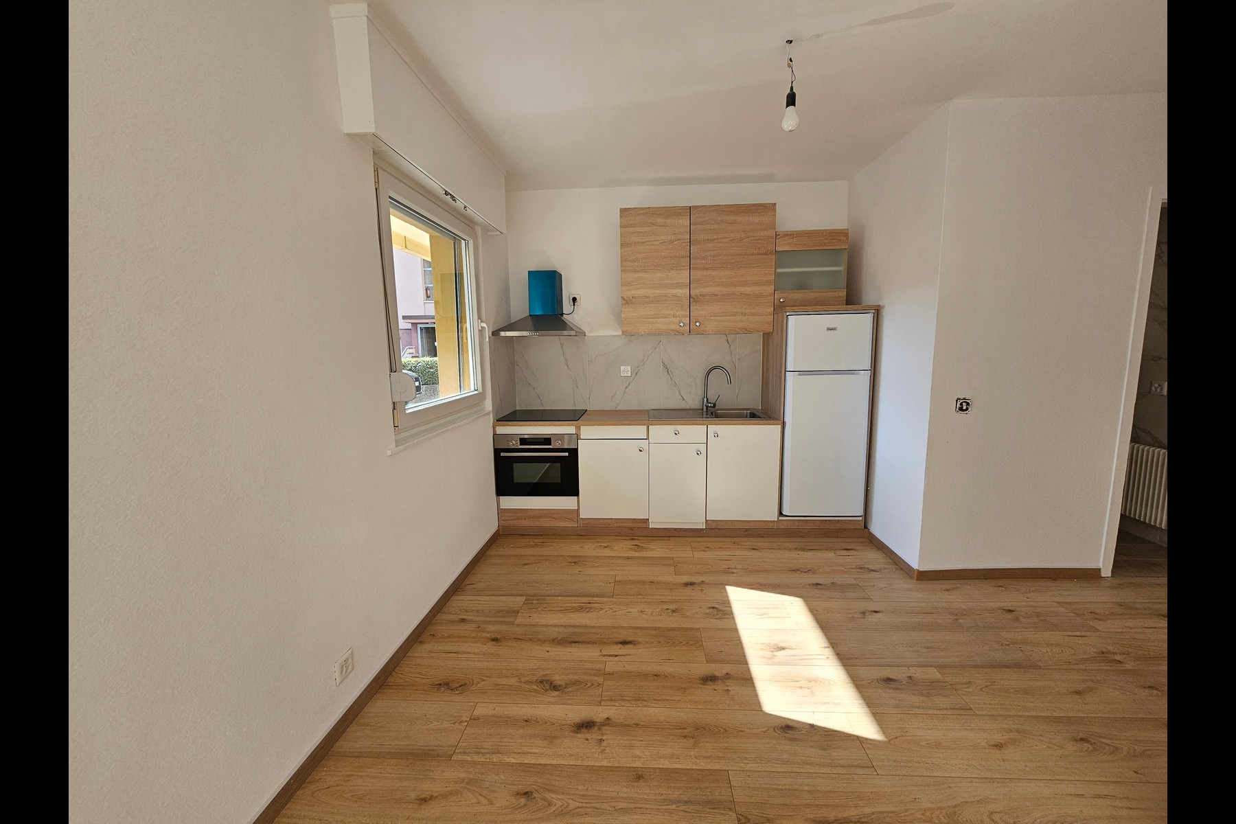  2.5-room condominium near the lake - 物件實景