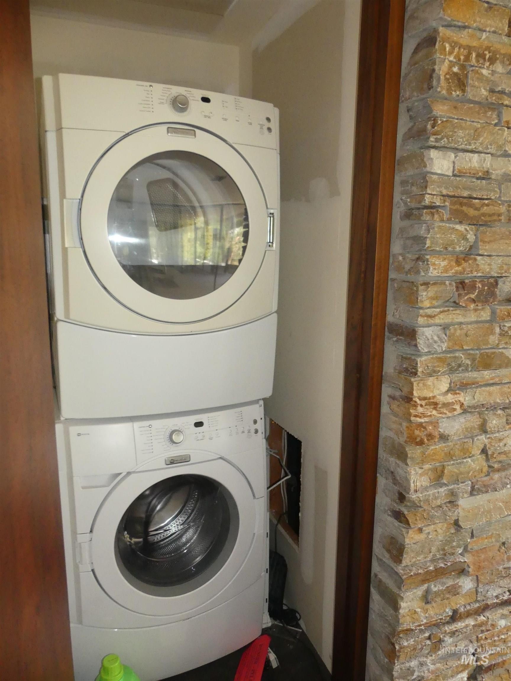 New Meadows, Idaho, 83654, United States, 4 Bedrooms Bedrooms, ,4 BathroomsBathrooms,Residential,For Sale,1980814