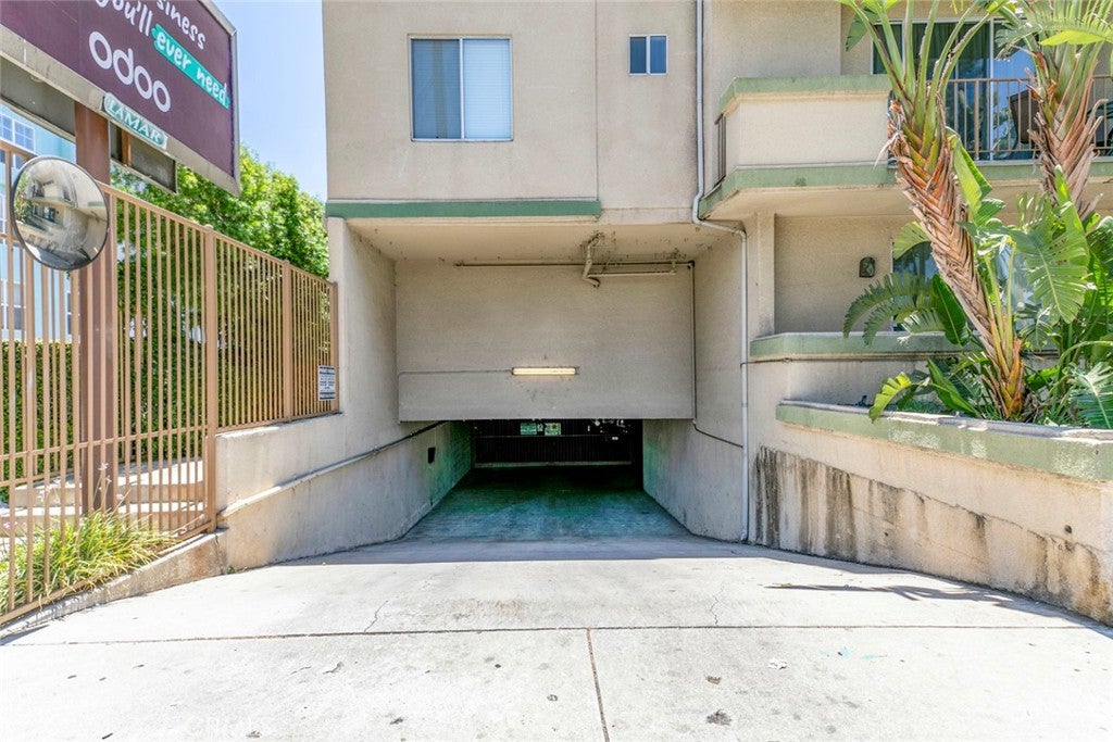 Granada Hills, California, 91344, United States, 2 Bedrooms Bedrooms, ,2 BathroomsBathrooms,Residential,For Sale,1940302