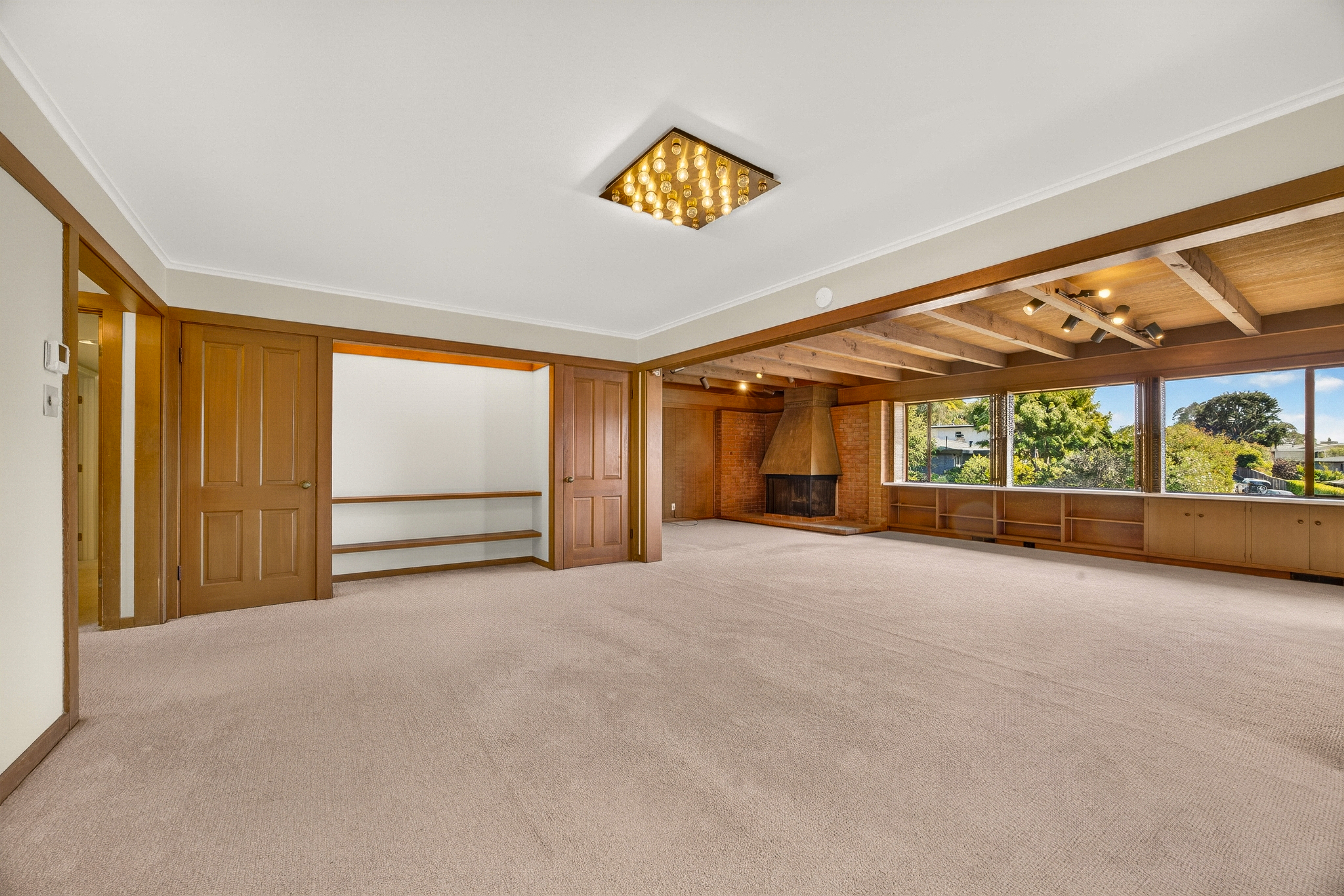  Mid-Century Character. Bay Views. A Rare Tiburon Opportunity - 物件實景