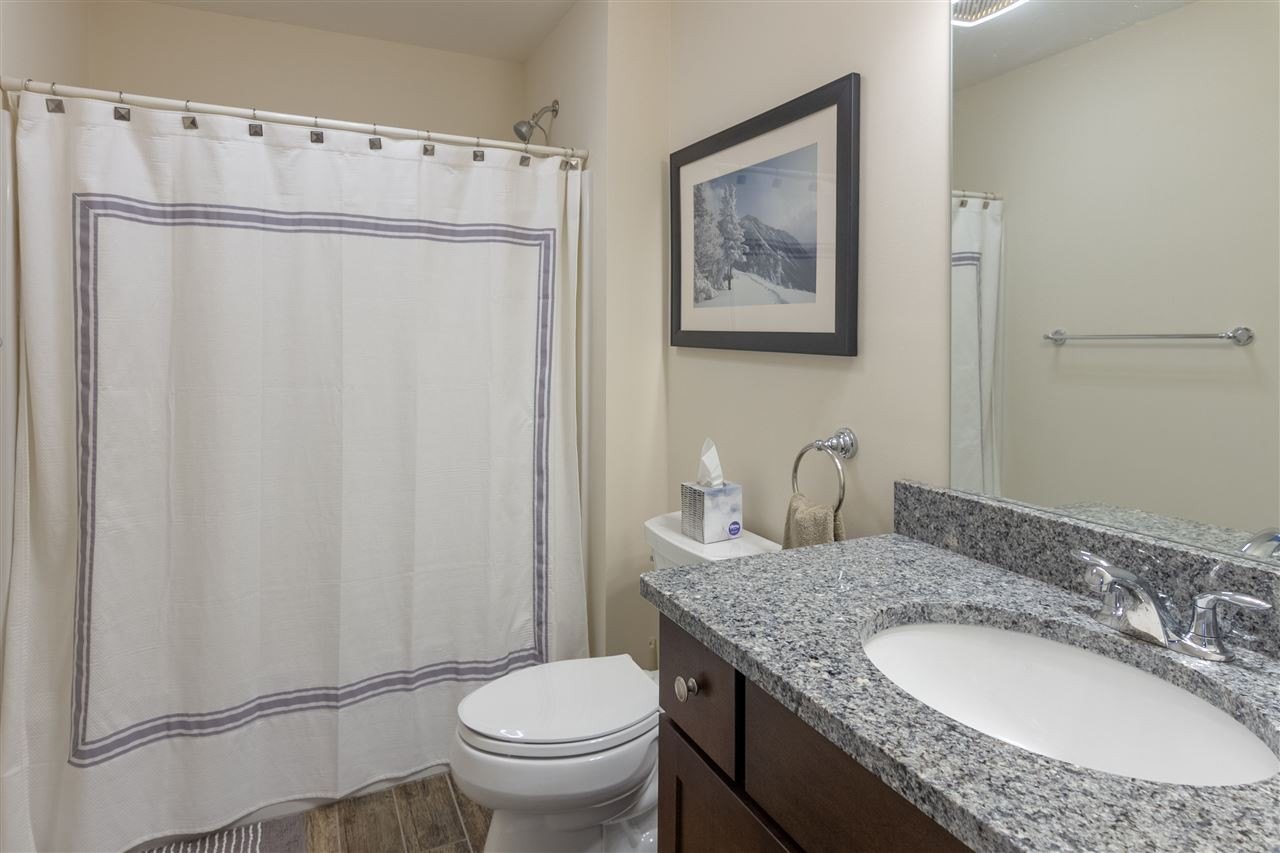 Lincoln, New Hampshire, 03251, United States, 5 Bedrooms Bedrooms, ,5 BathroomsBathrooms,Residential,For Sale,1978136