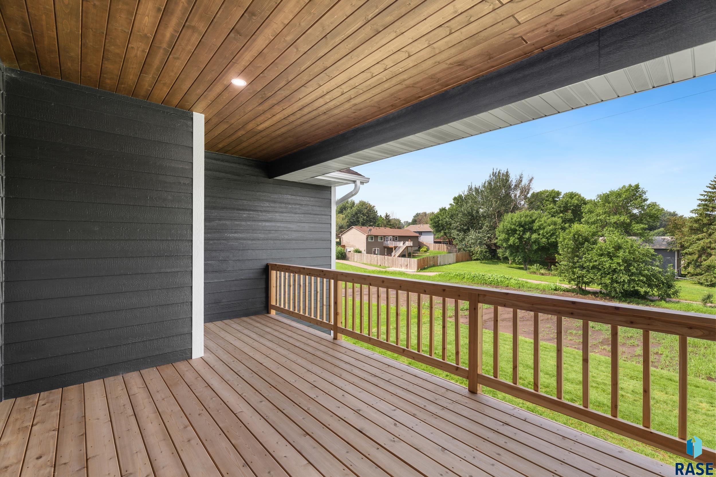 Sioux Falls, South Dakota, 57110, United States, 4 Bedrooms Bedrooms, ,2 BathroomsBathrooms,Residential,For Sale,1979703